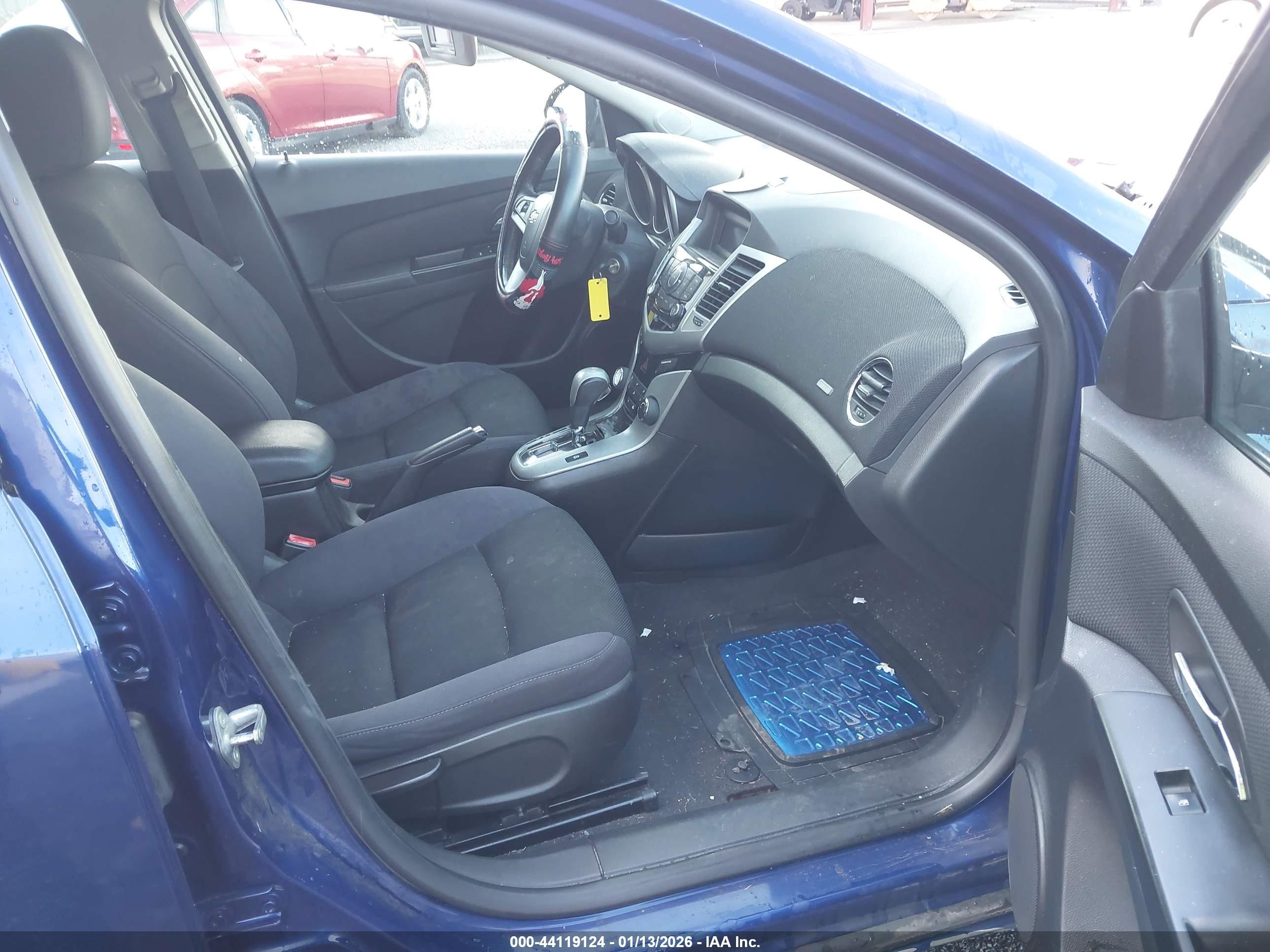 CHEVROLET CRUZE image 5