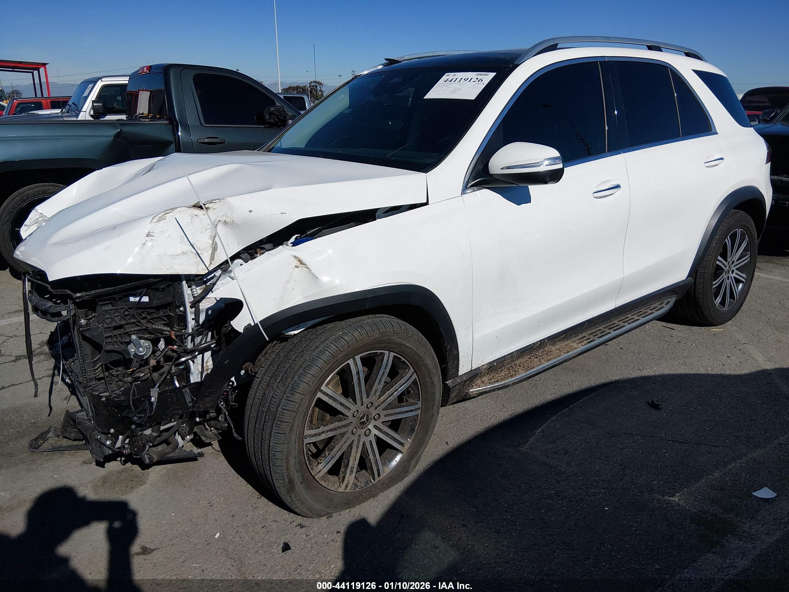 MERCEDES-BENZ GLE image 2