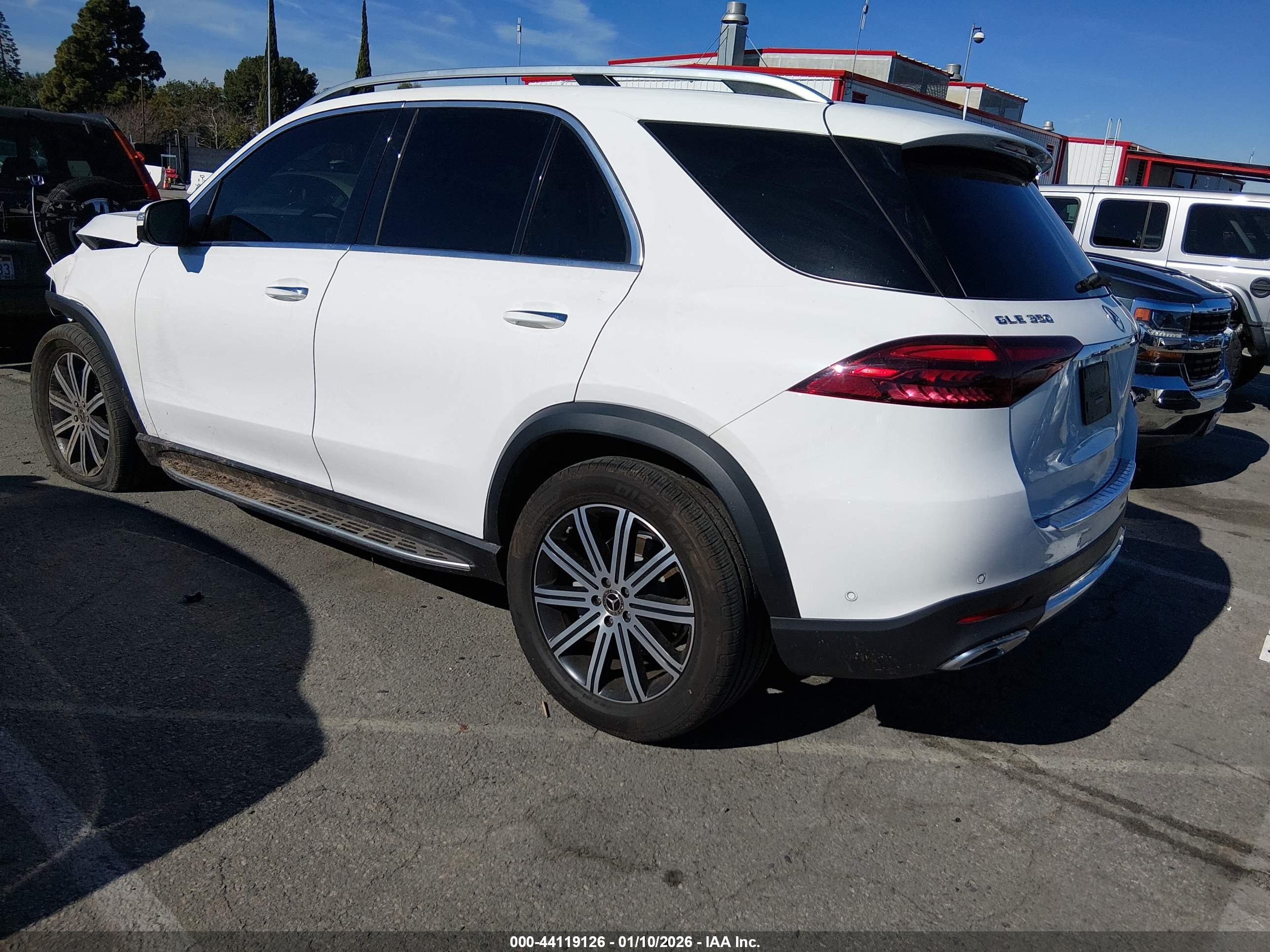 MERCEDES-BENZ GLE image 3