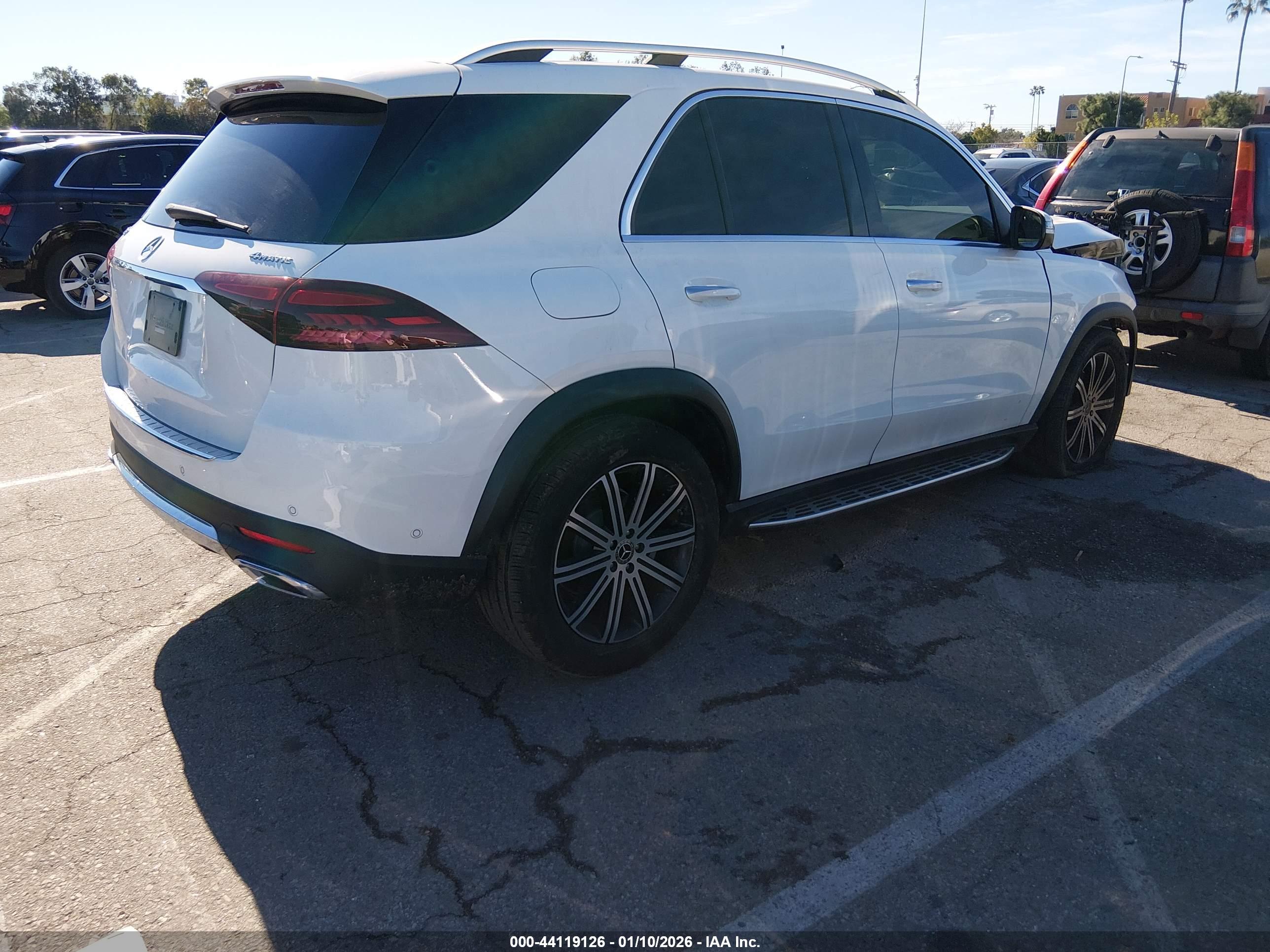 MERCEDES-BENZ GLE image 4