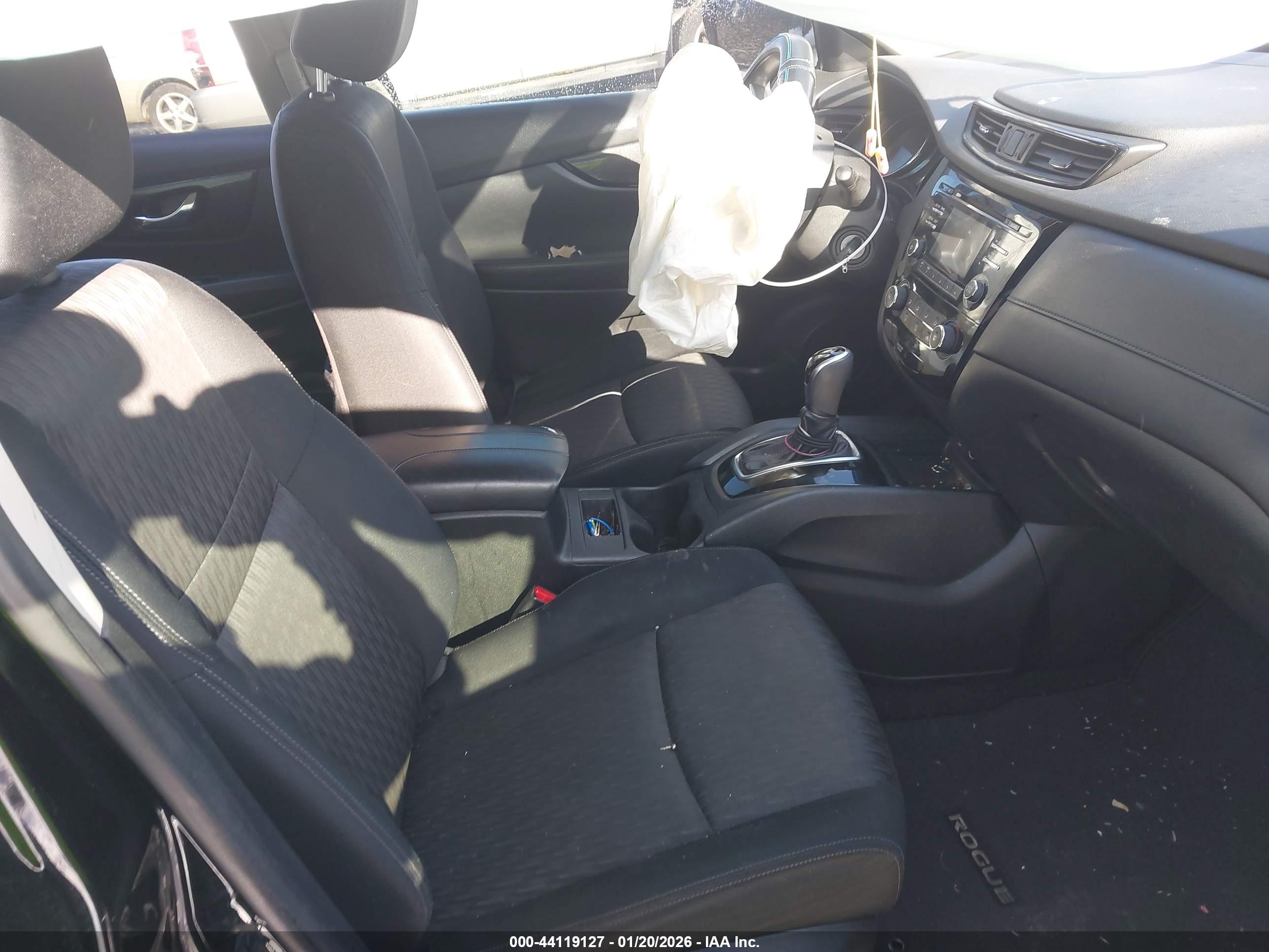 NISSAN ROGUE image 5