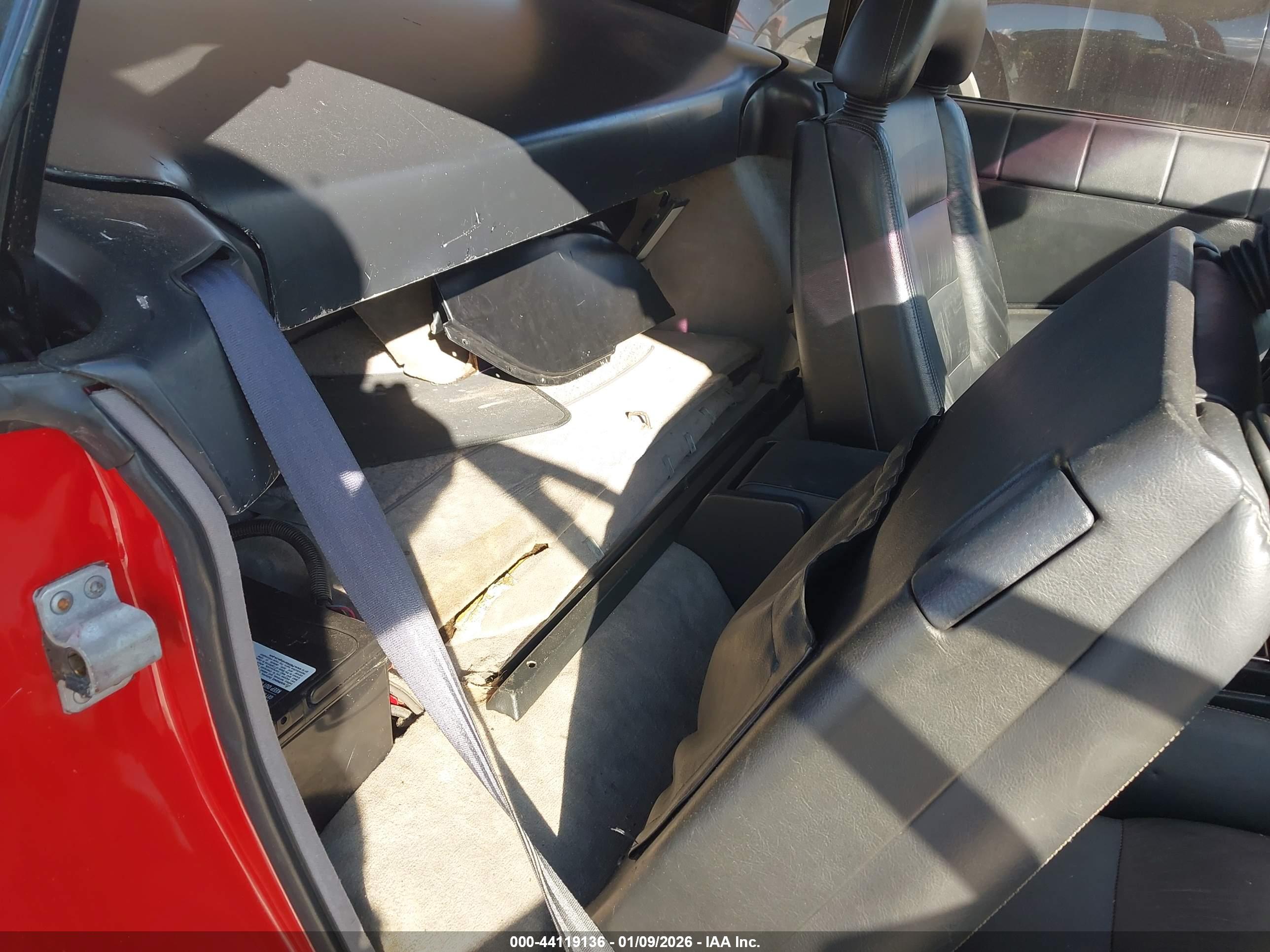 CADILLAC ALLANTE image 8