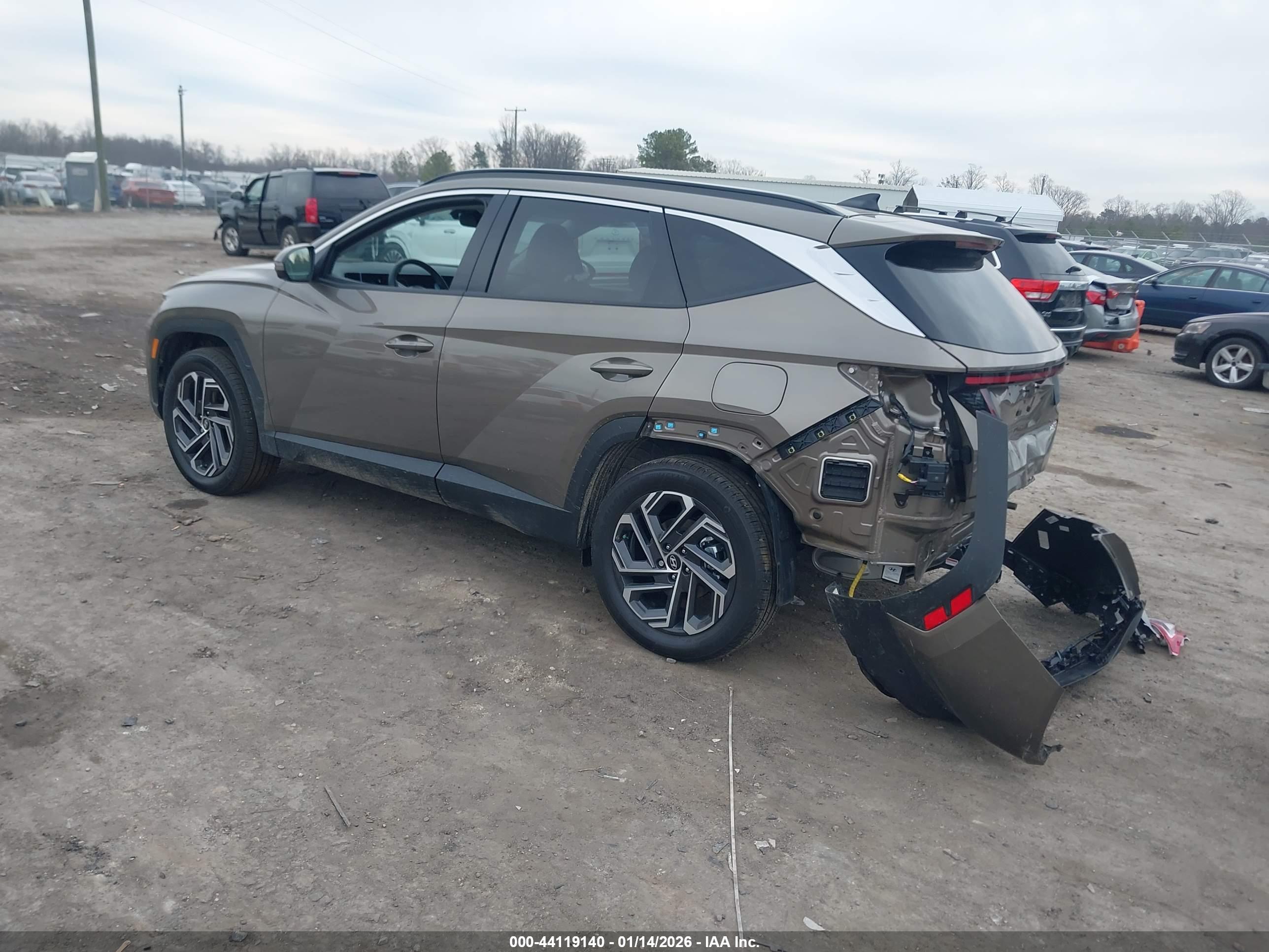 HYUNDAI TUCSON image 3