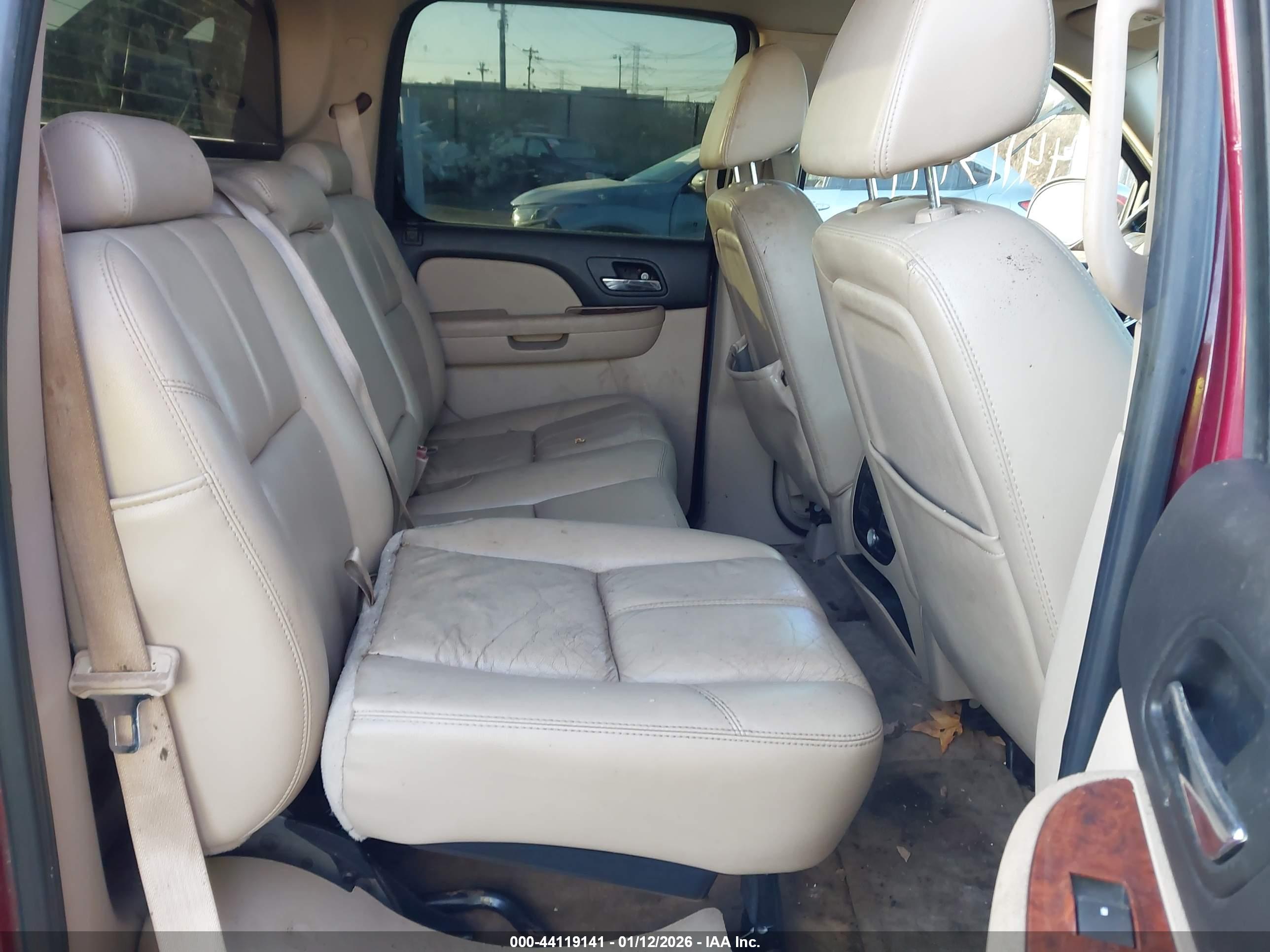 CHEVROLET AVALANCHE image 8