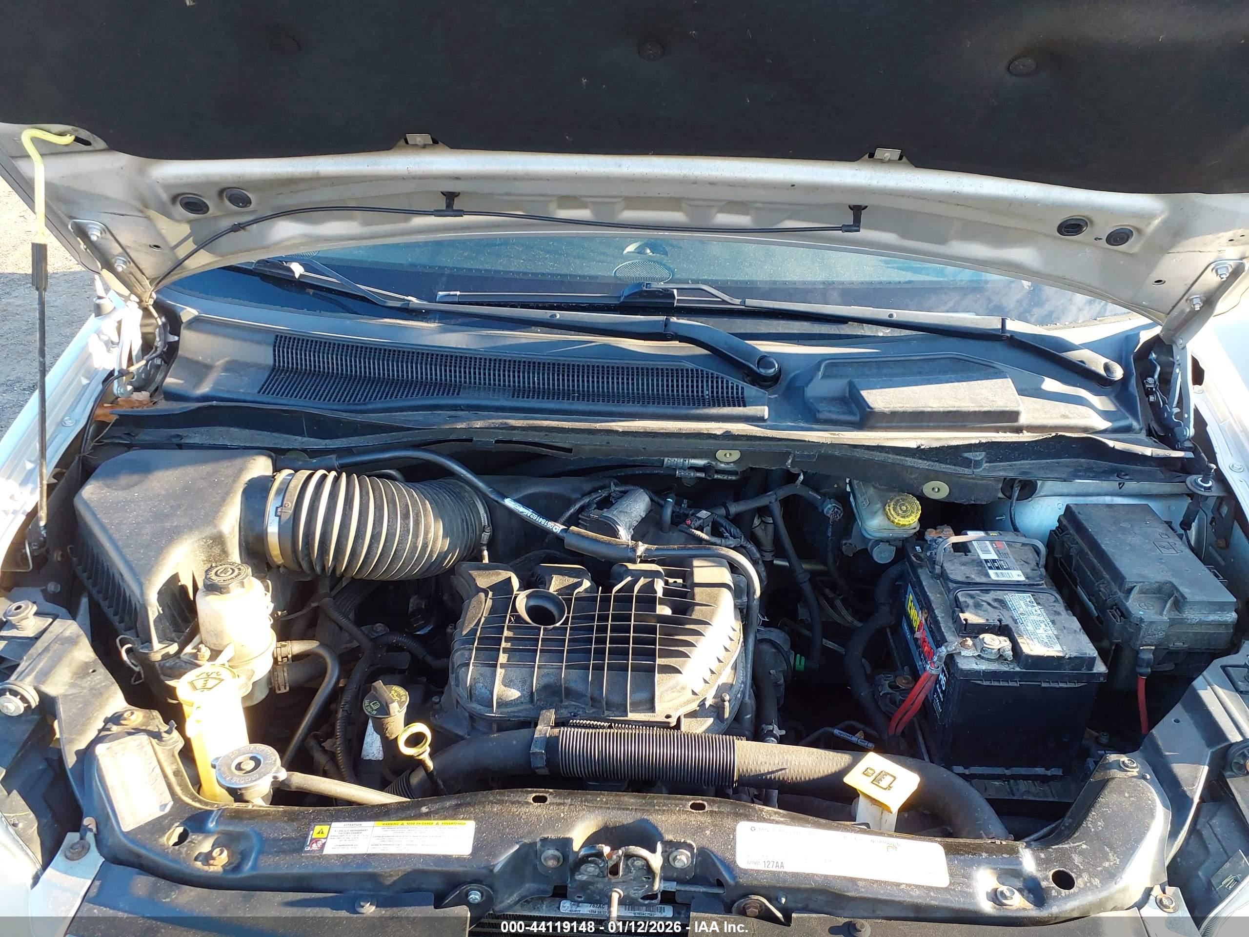 CHRYSLER TOWN image 10