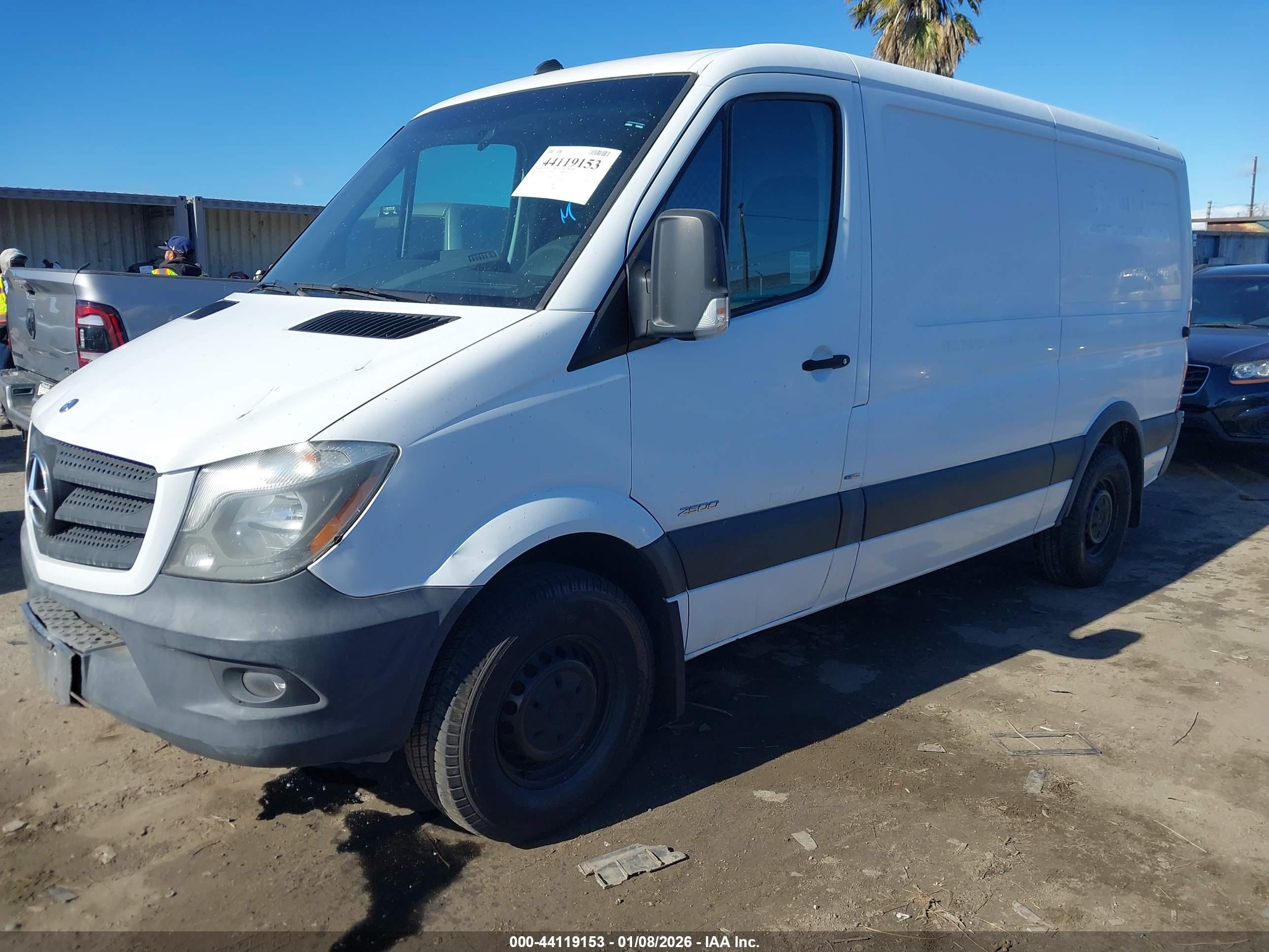 MERCEDES-BENZ SPRINTER image 2