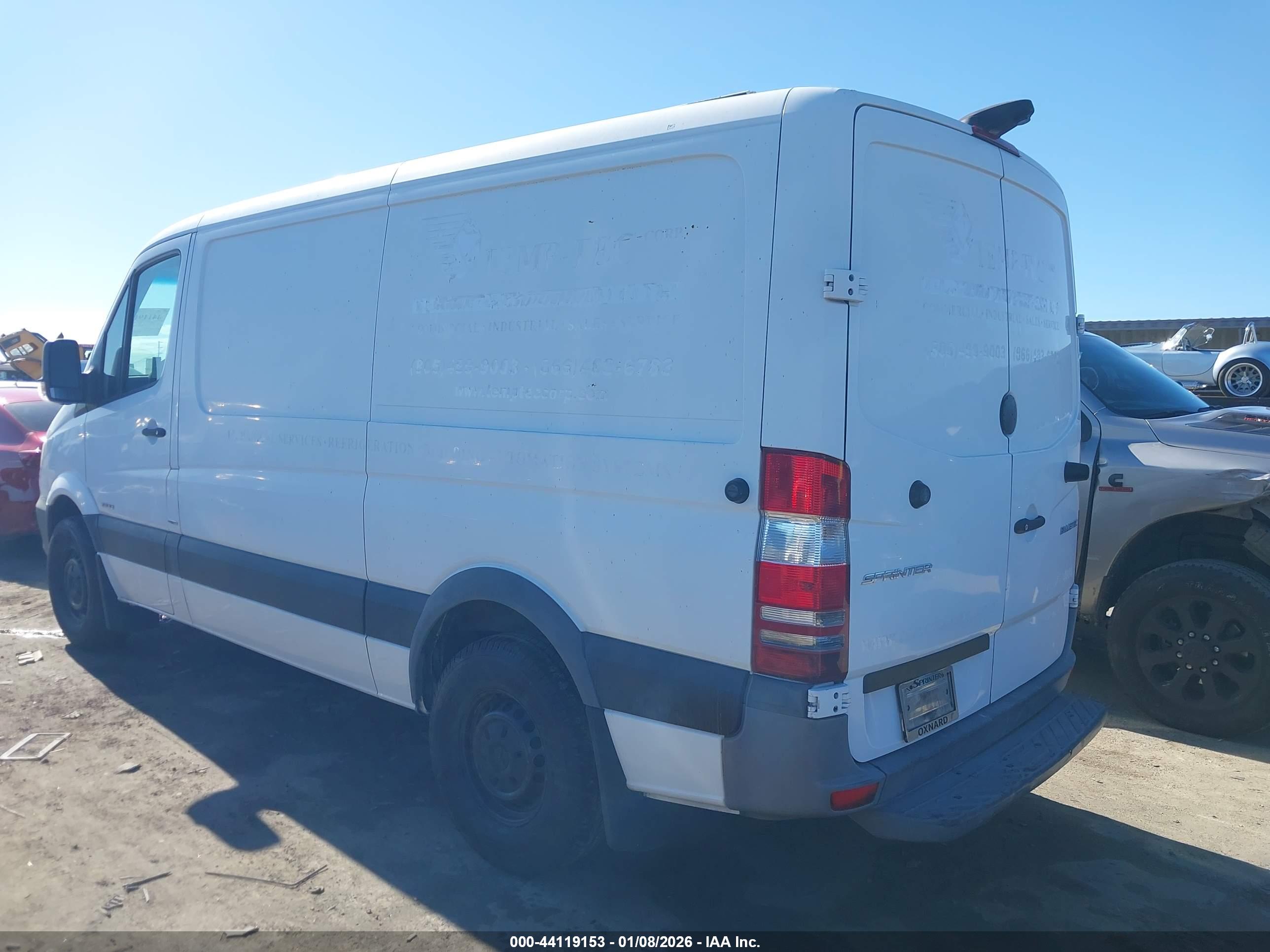 MERCEDES-BENZ SPRINTER image 3