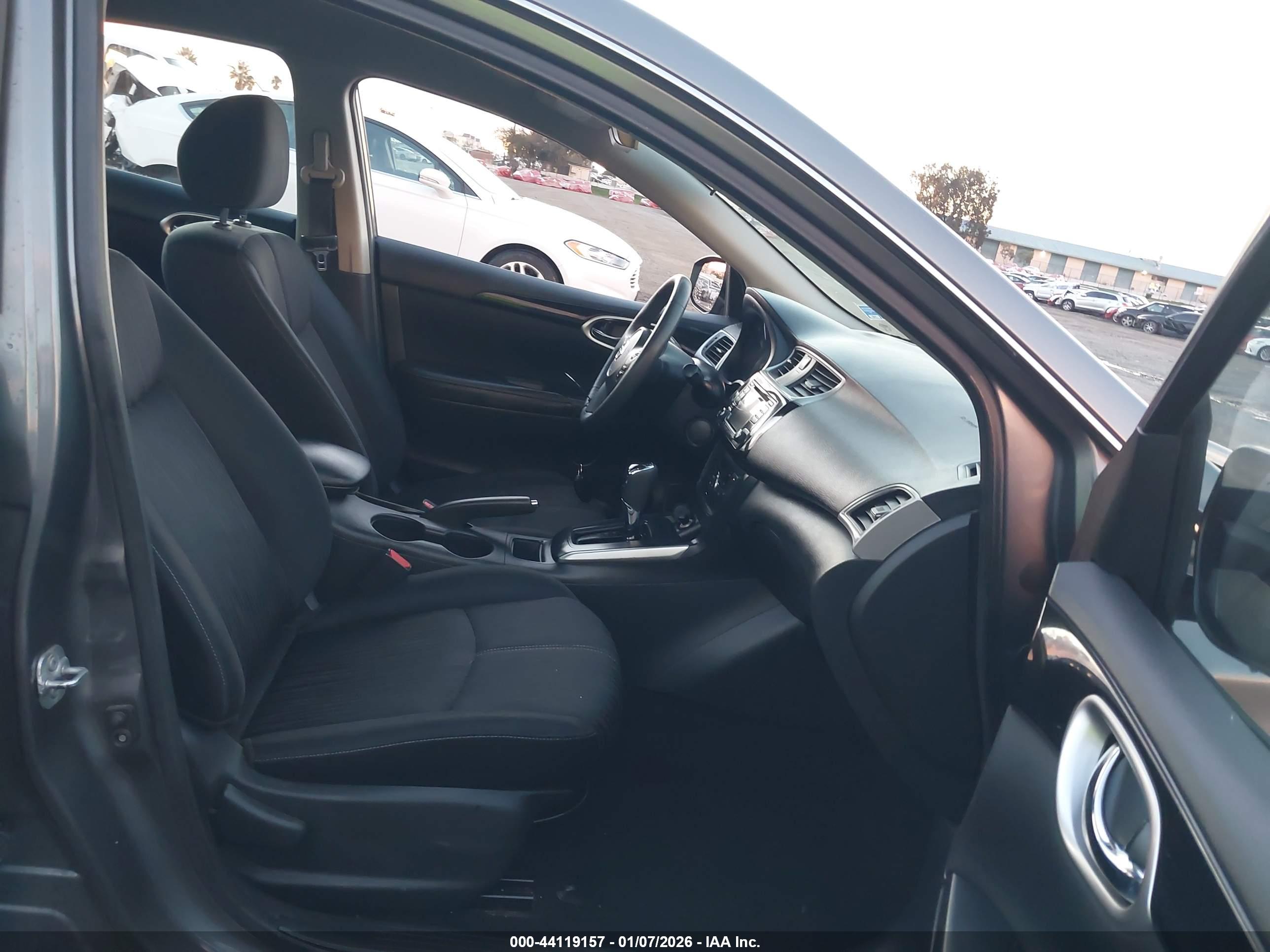 NISSAN SENTRA image 5