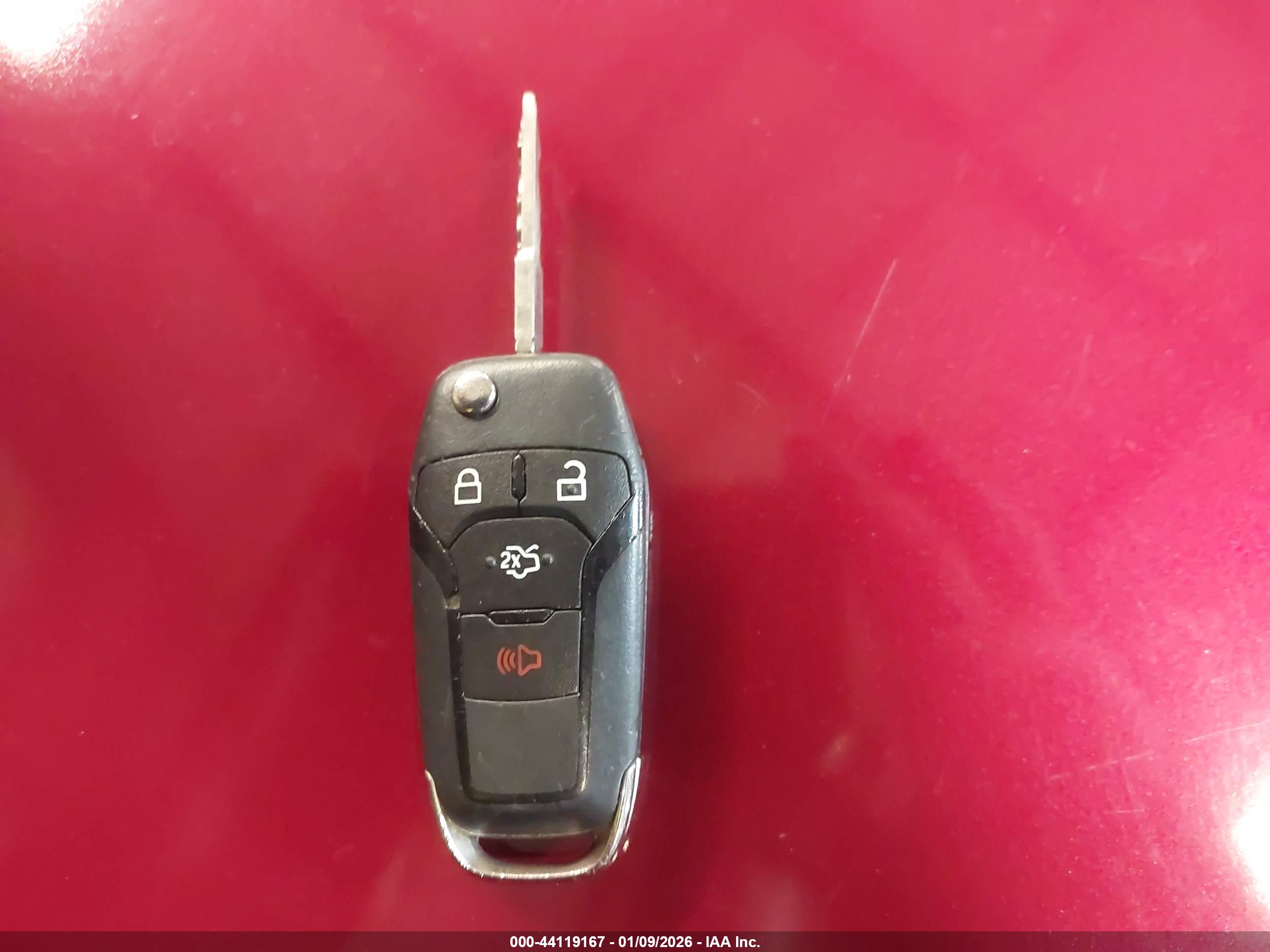FORD FUSION image 11