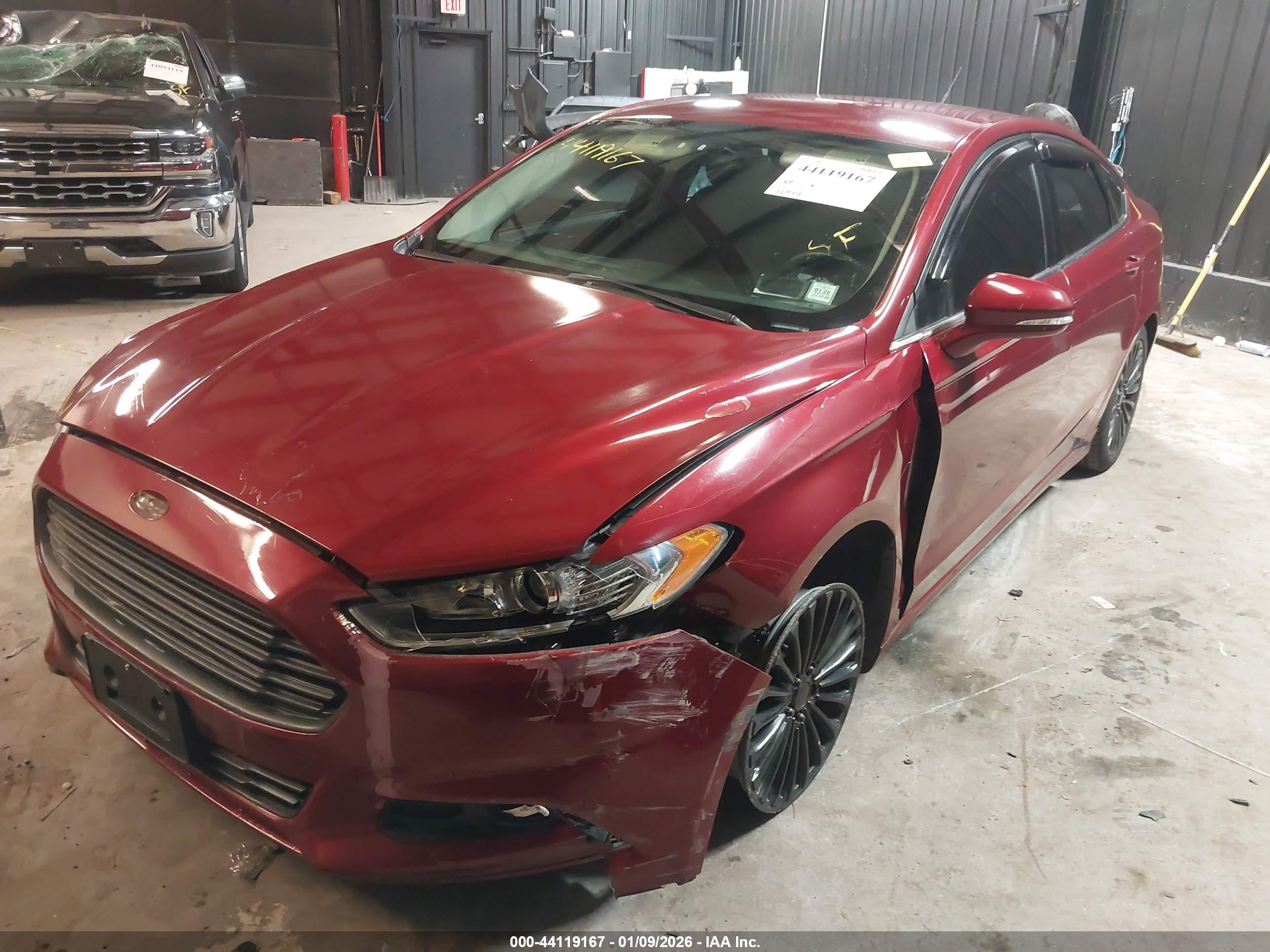 FORD FUSION image 6
