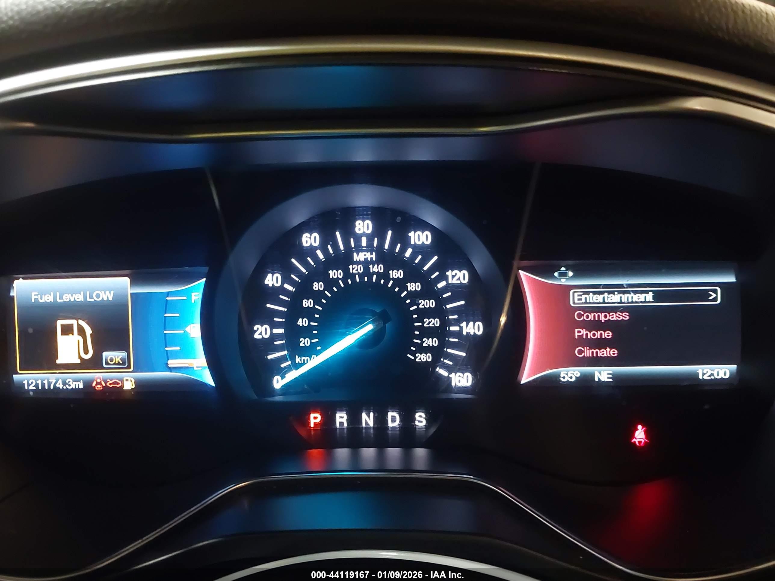 FORD FUSION image 7