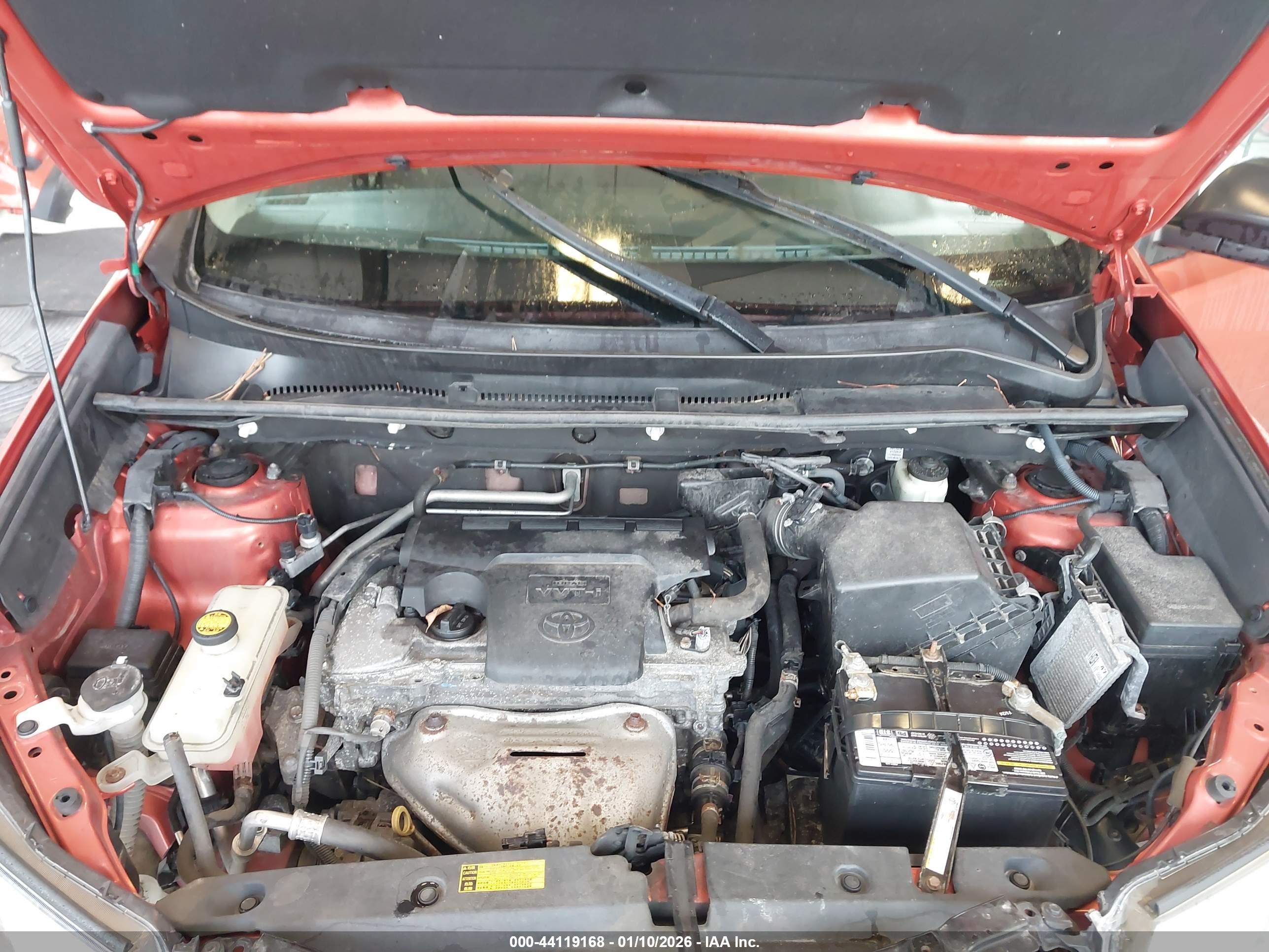 TOYOTA RAV4 image 10