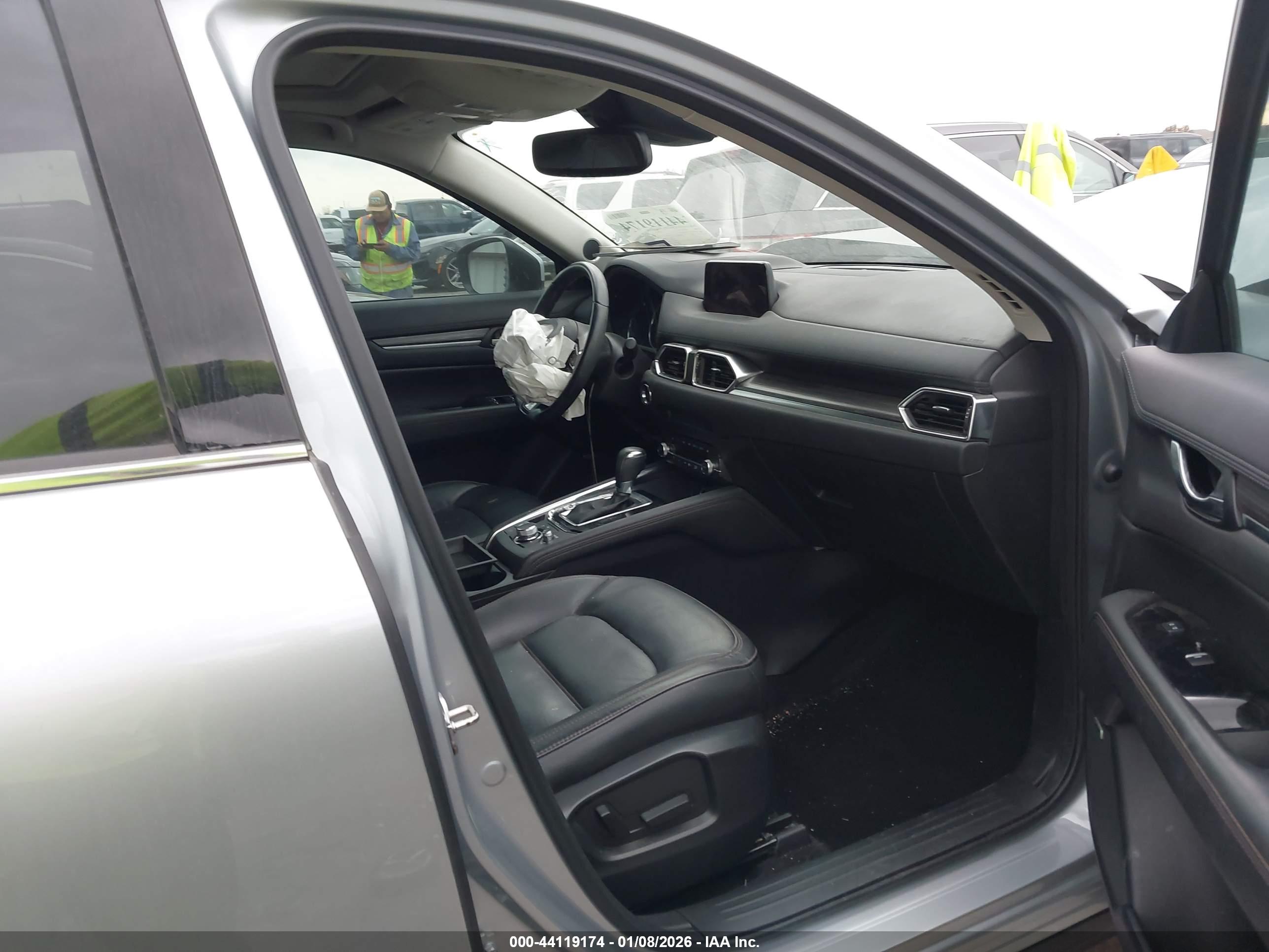 MAZDA CX-5 image 5