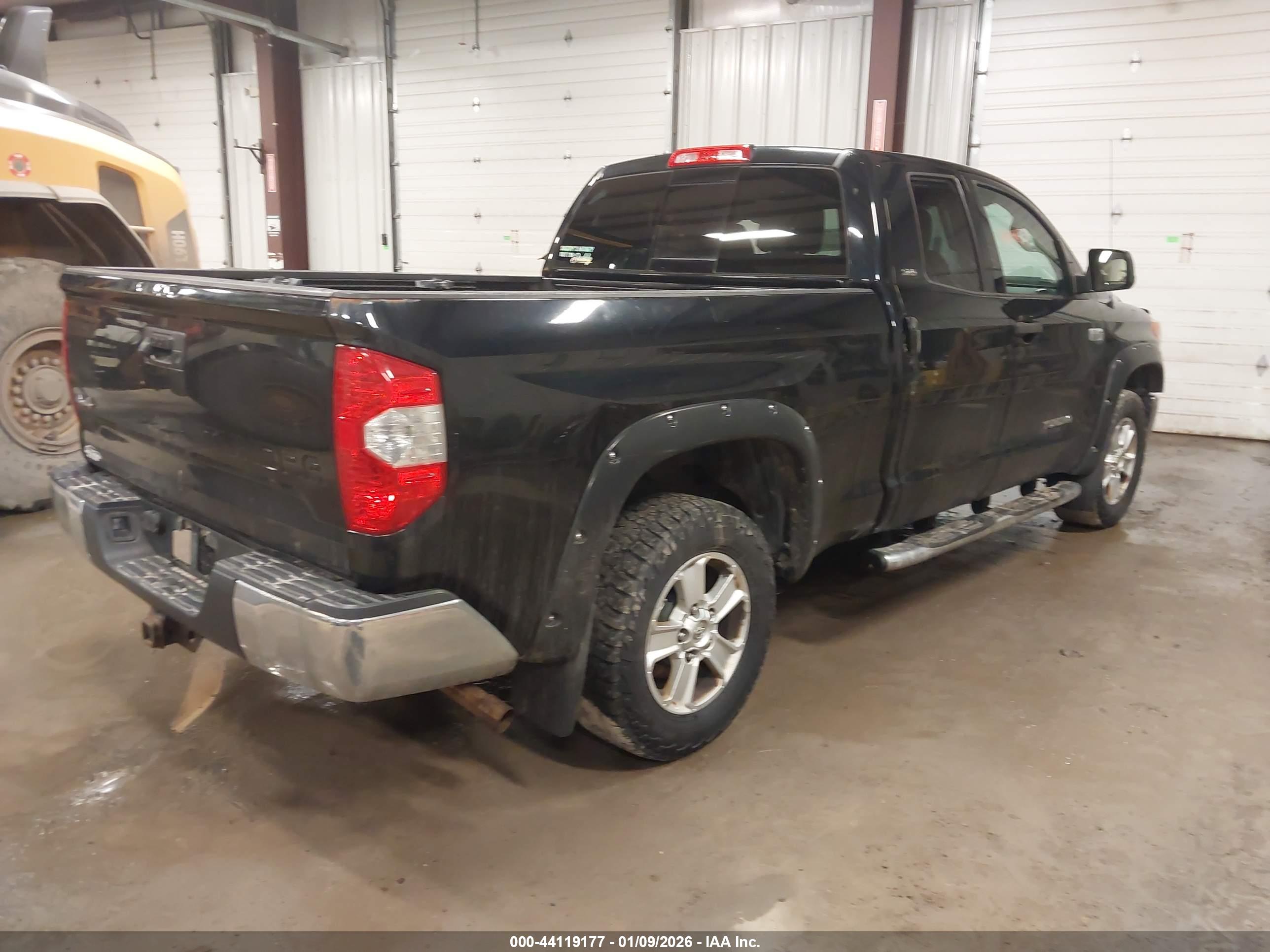 TOYOTA TUNDRA image 4