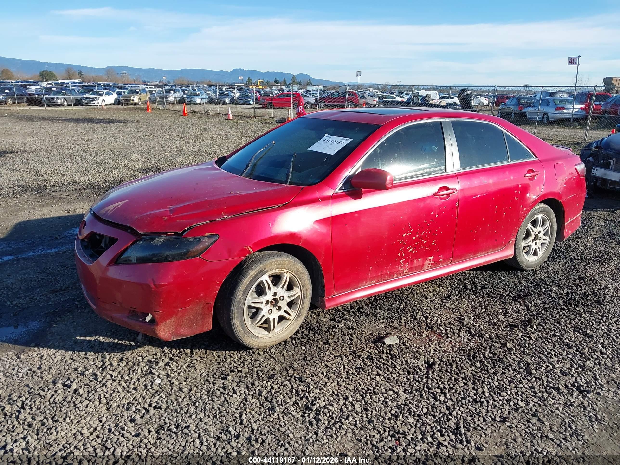 TOYOTA CAMRY image 2