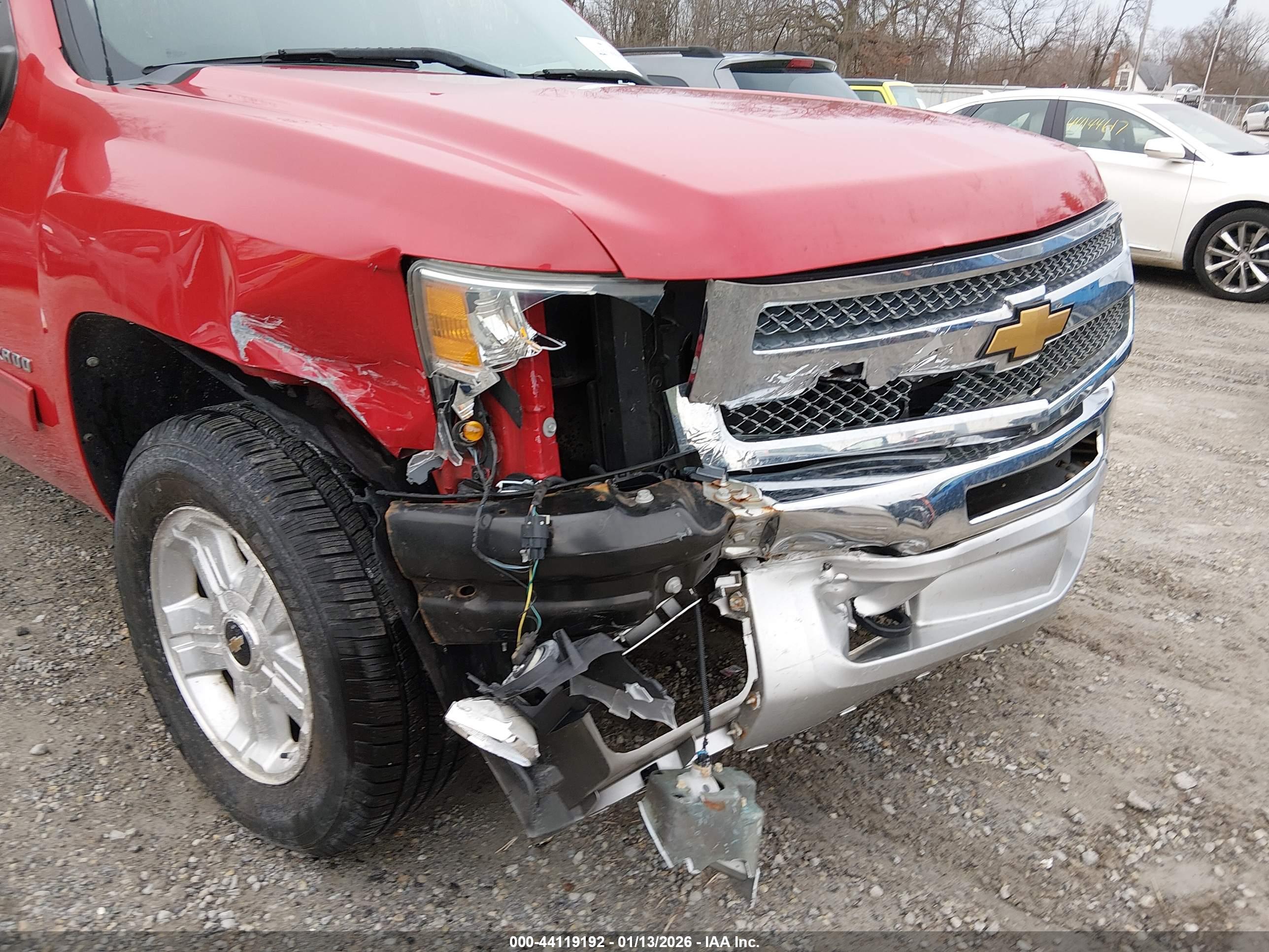 CHEVROLET SILVERADO image 6