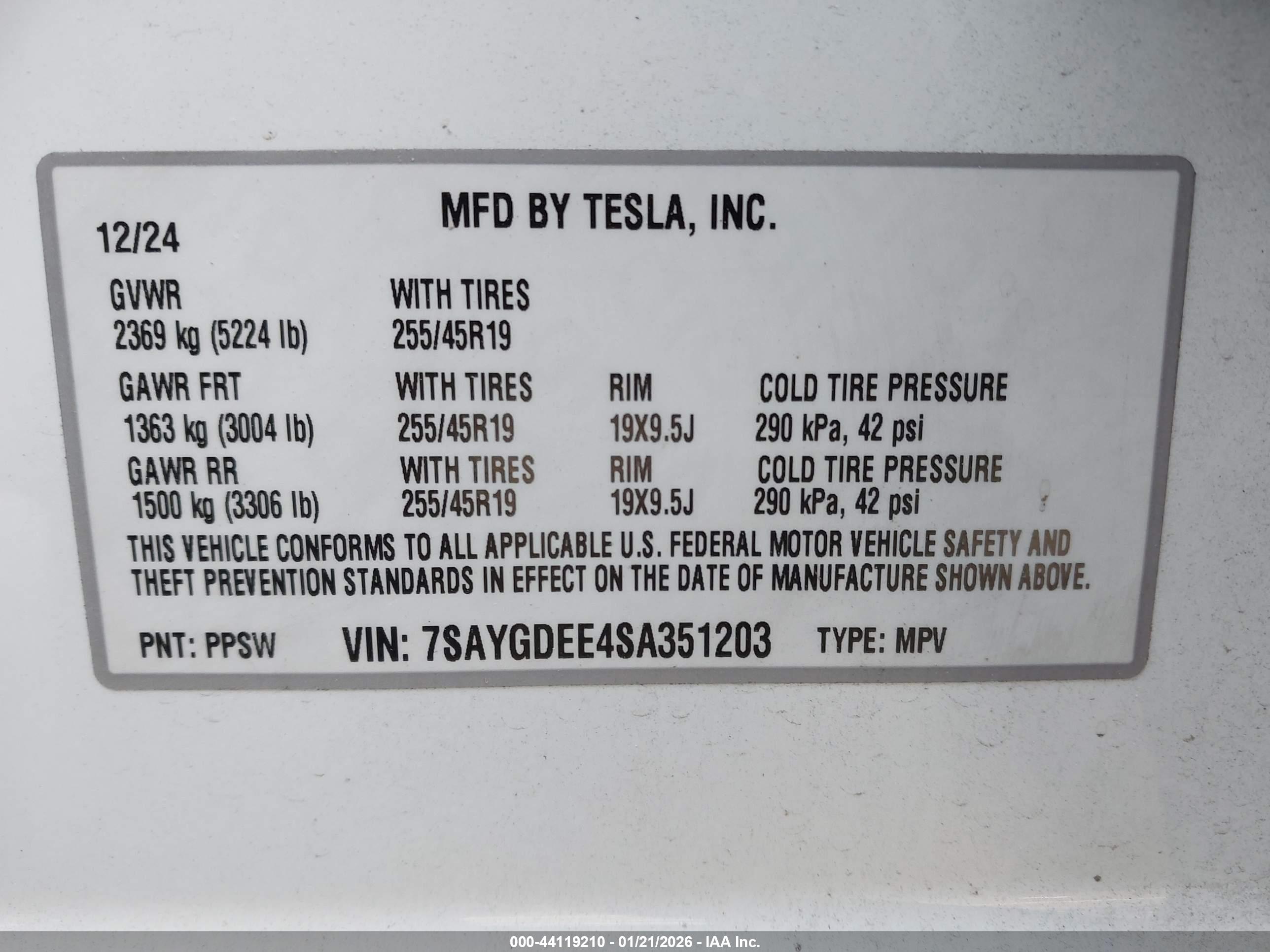 TESLA MODEL image 9