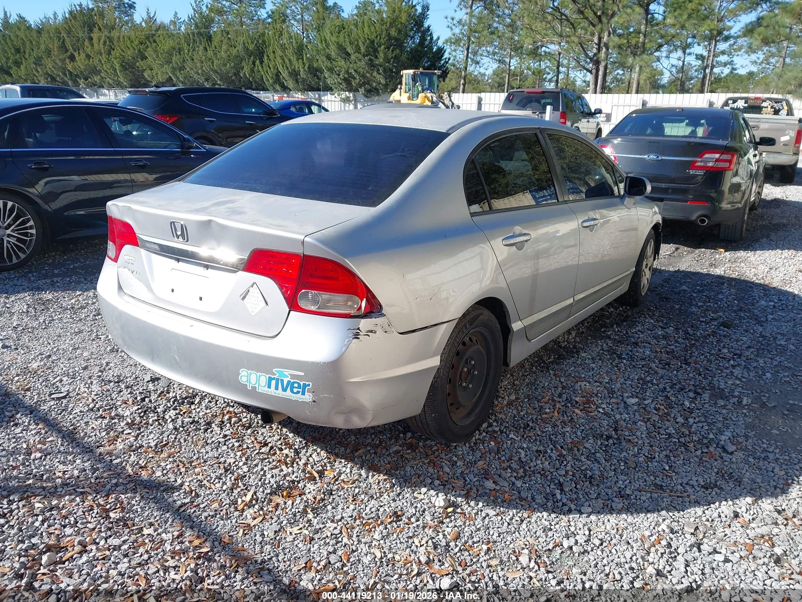HONDA CIVIC image 4