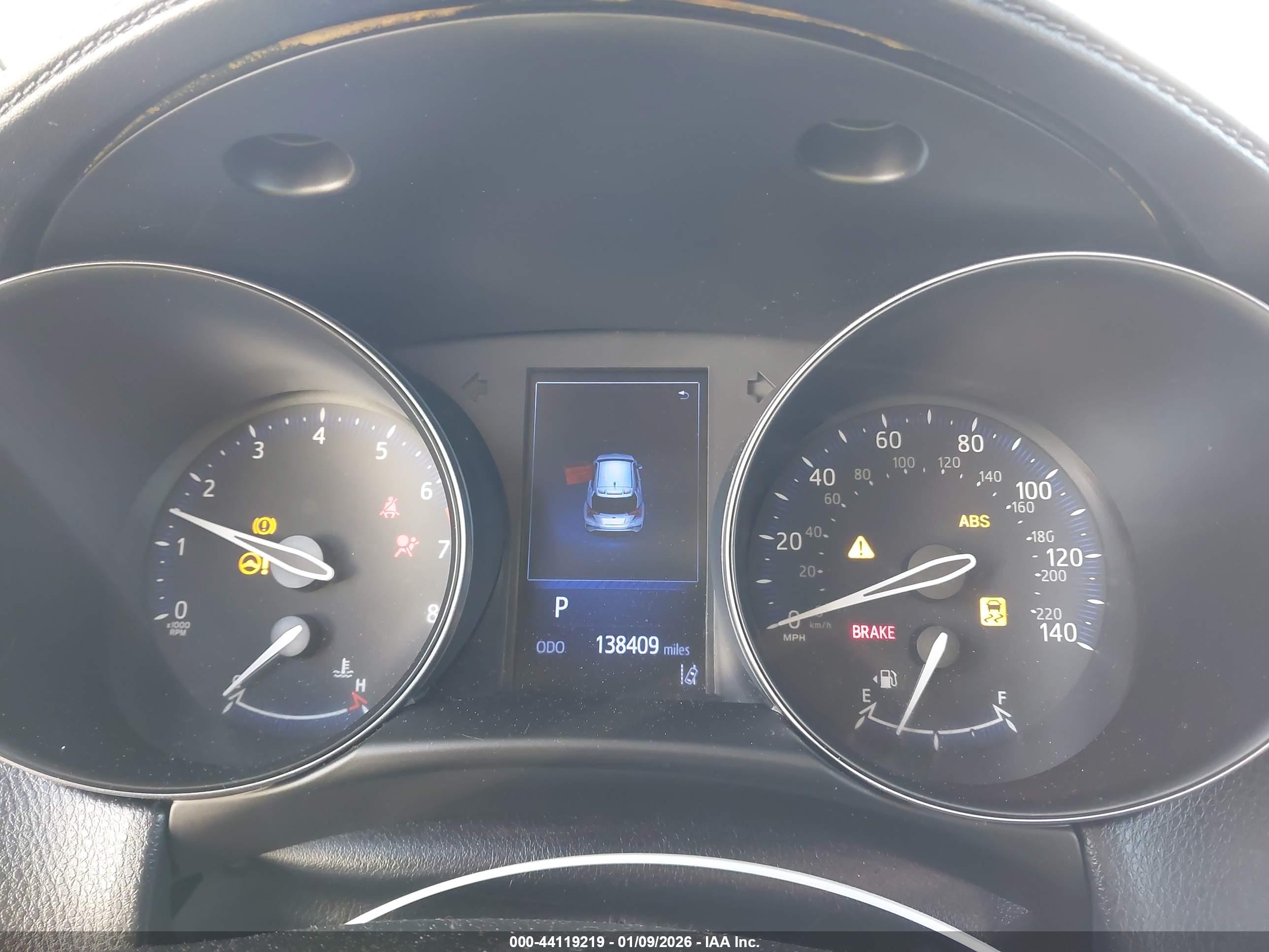 TOYOTA C-HR image 7