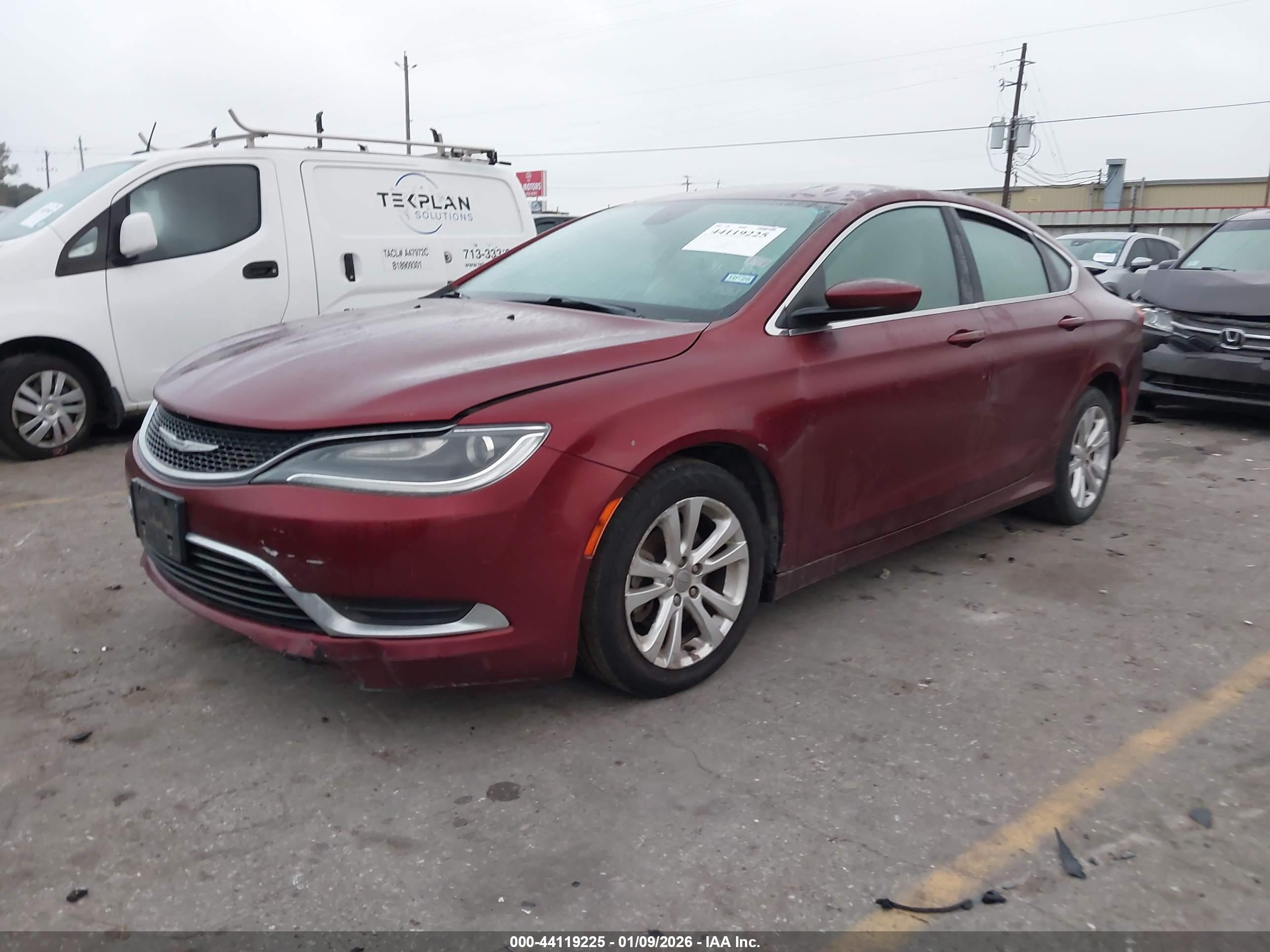 CHRYSLER 200 image 2