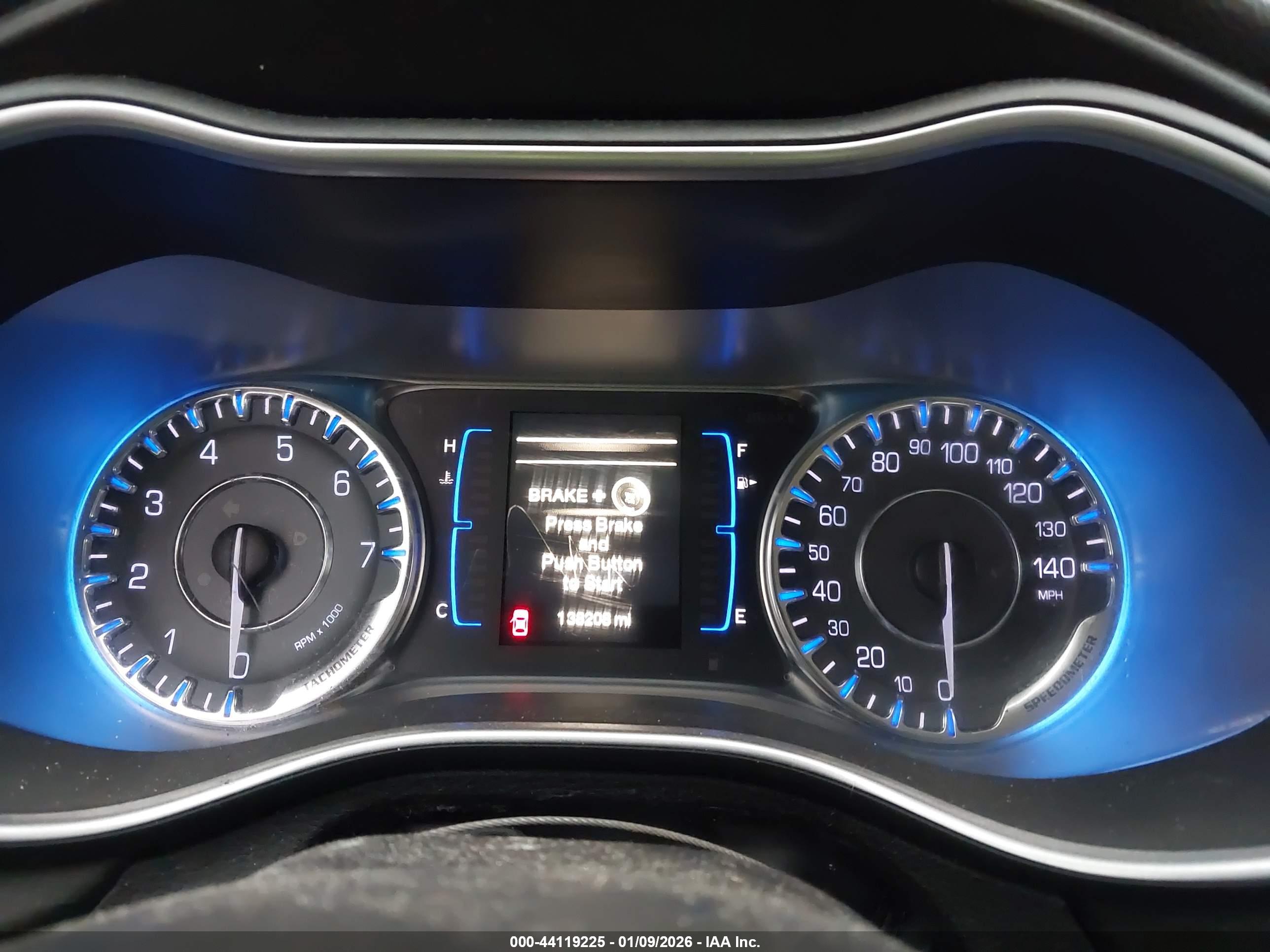 CHRYSLER 200 image 7