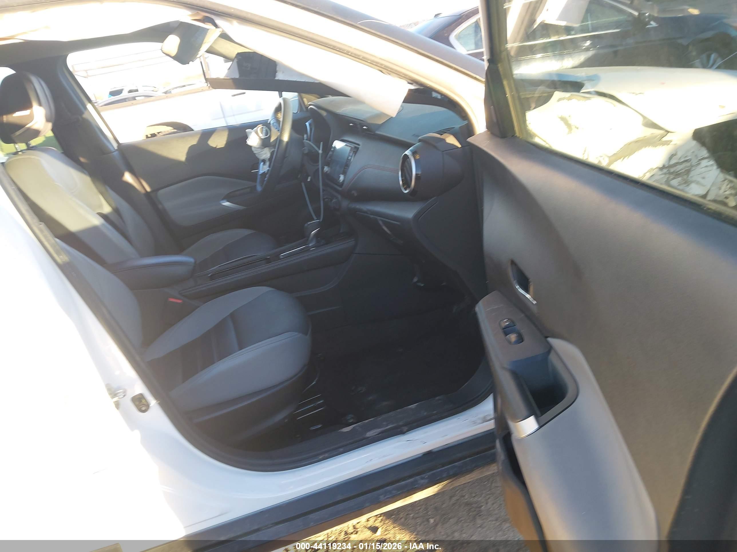 NISSAN KICKS image 5