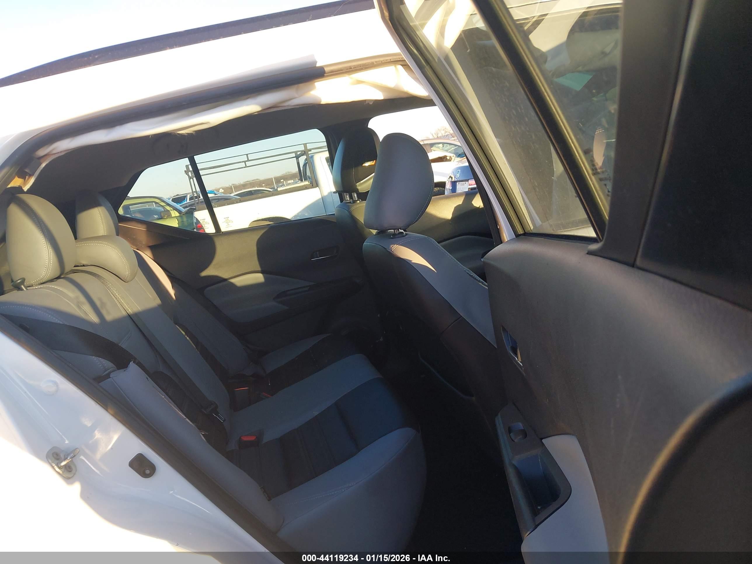NISSAN KICKS image 8