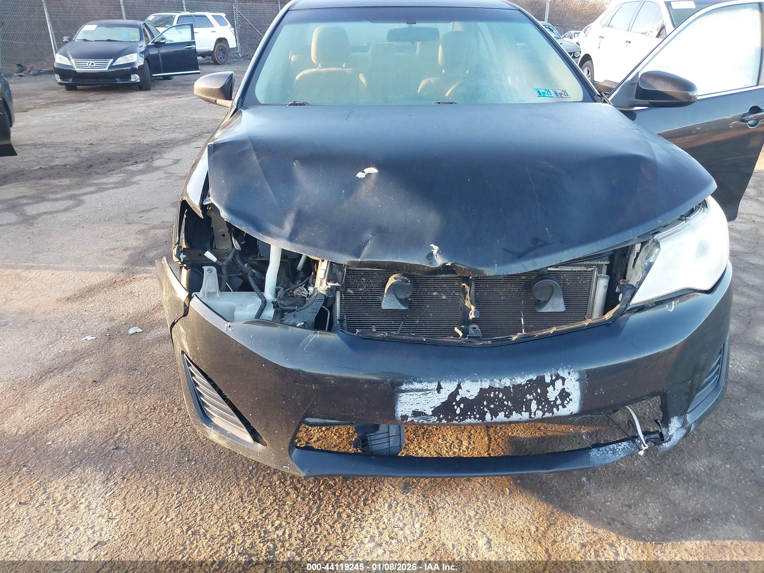 TOYOTA CAMRY image 6