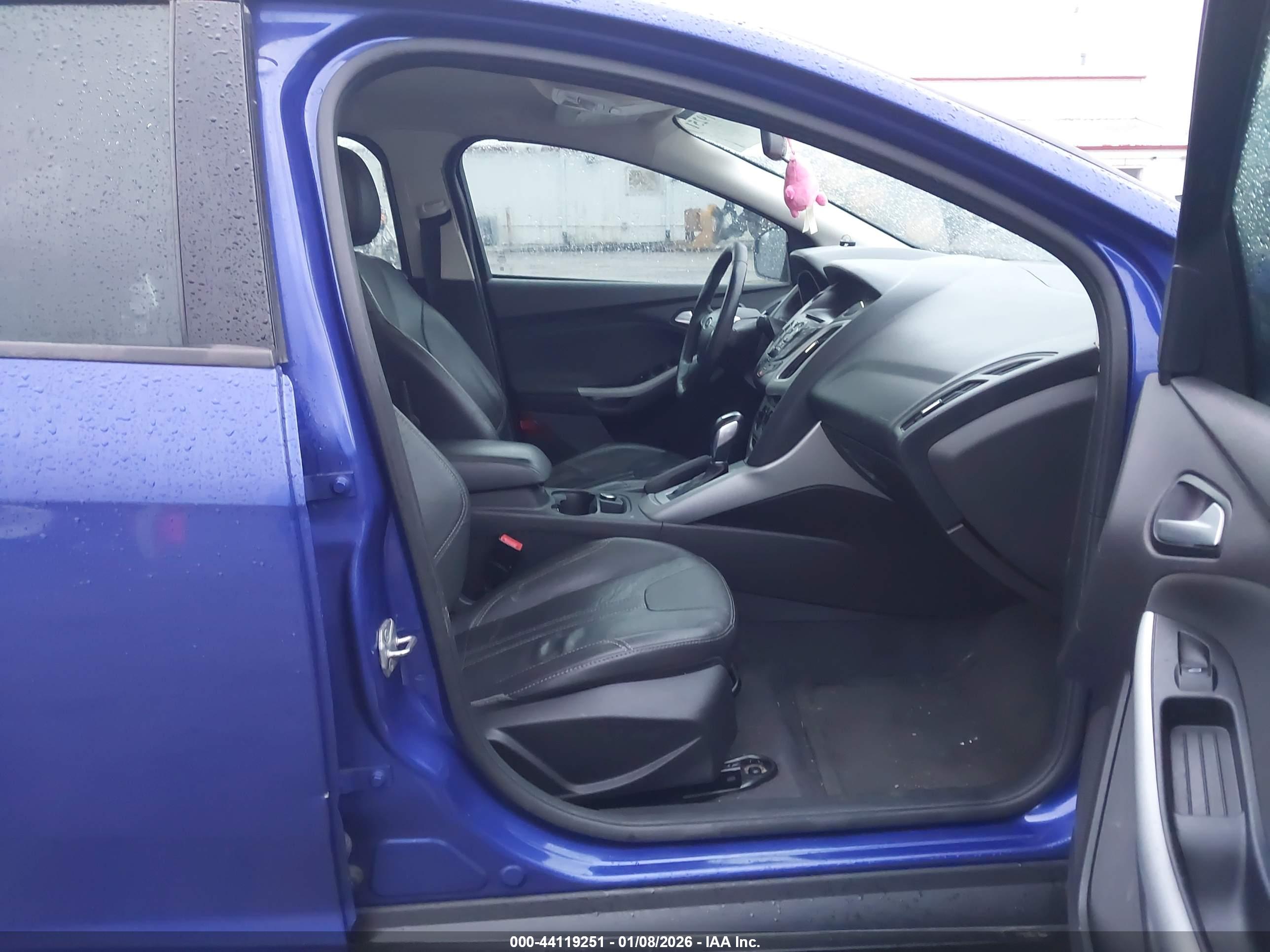 FORD FOCUS image 5