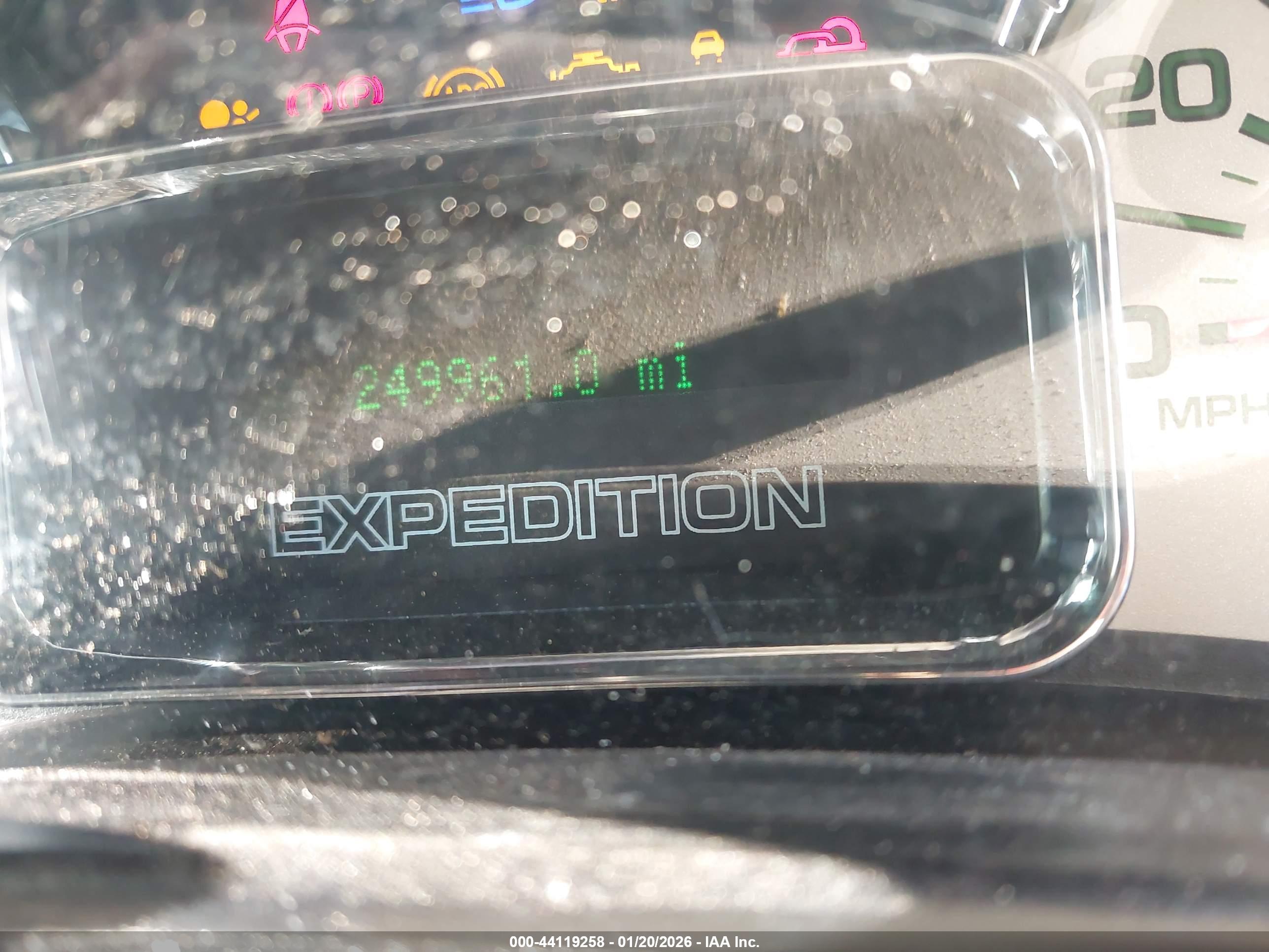 FORD EXPEDITION image 7