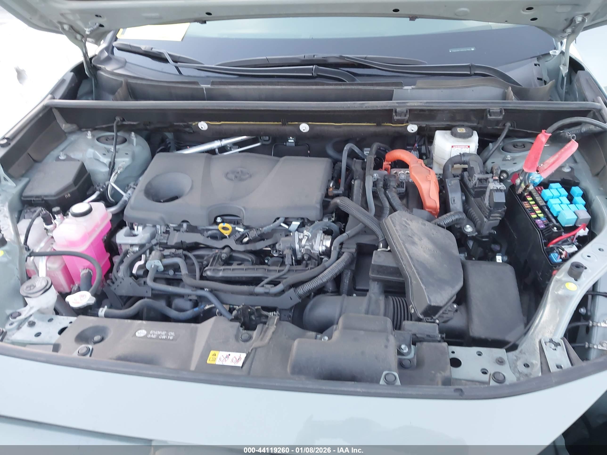 TOYOTA RAV4 image 10