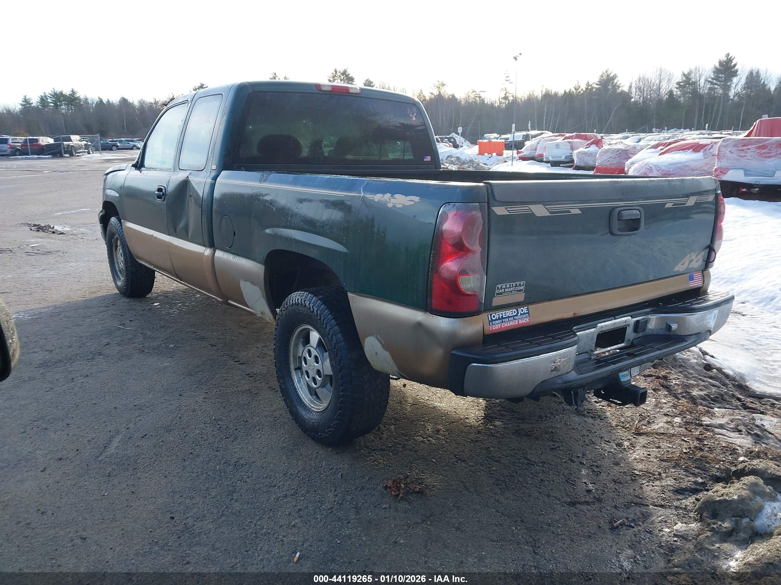 CHEVROLET SILVERADO image 3