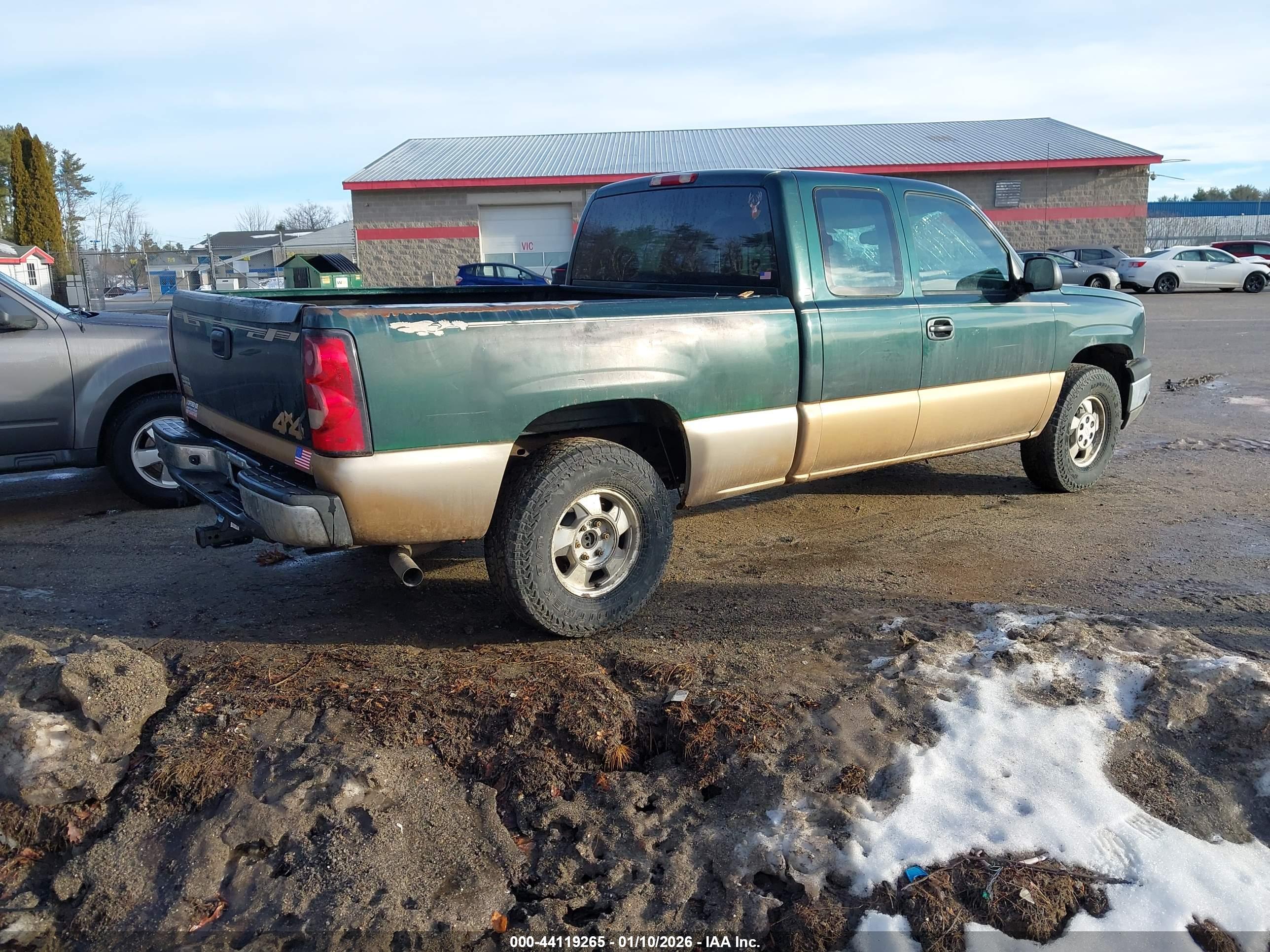 CHEVROLET SILVERADO image 4