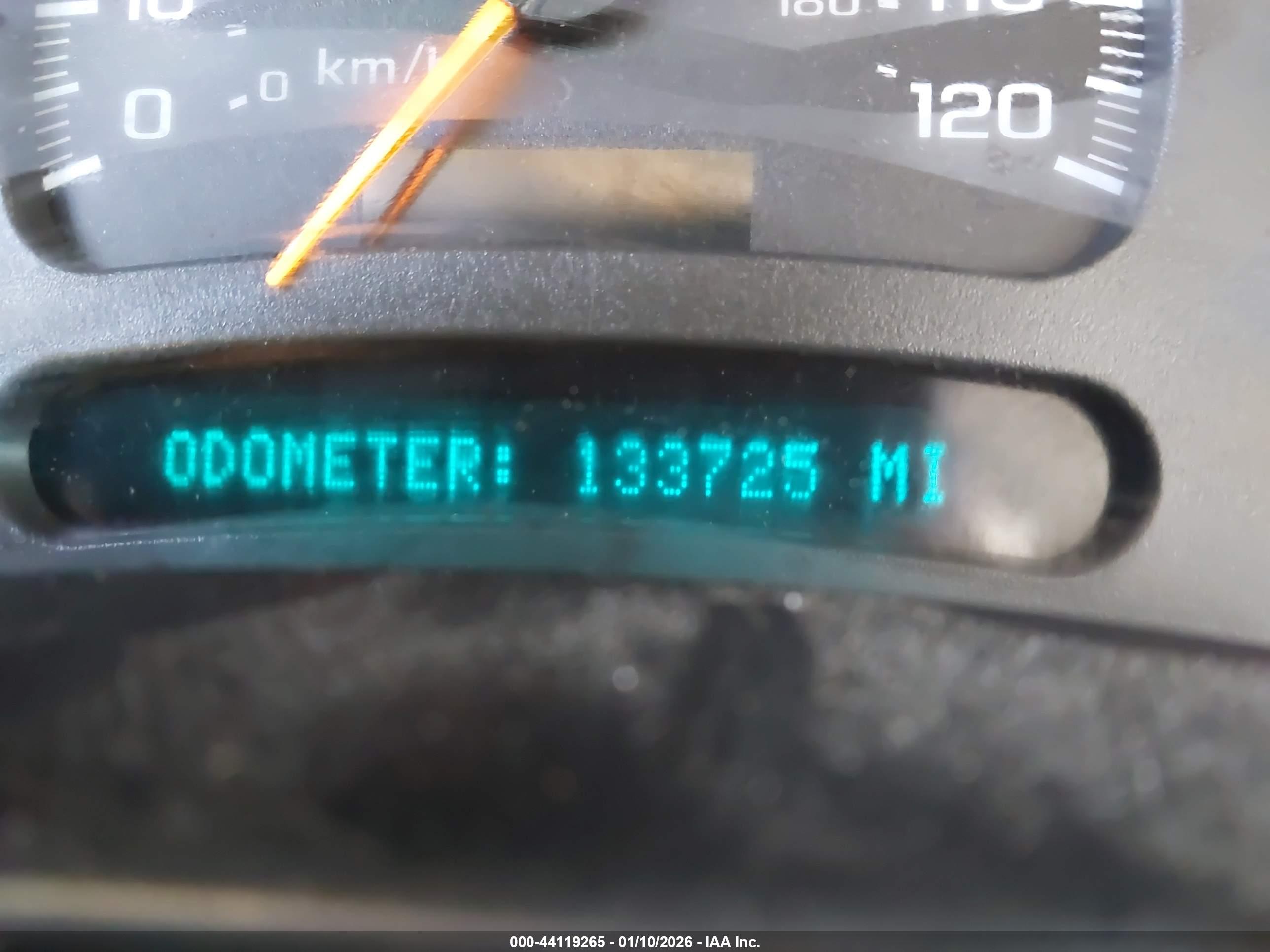 CHEVROLET SILVERADO image 7