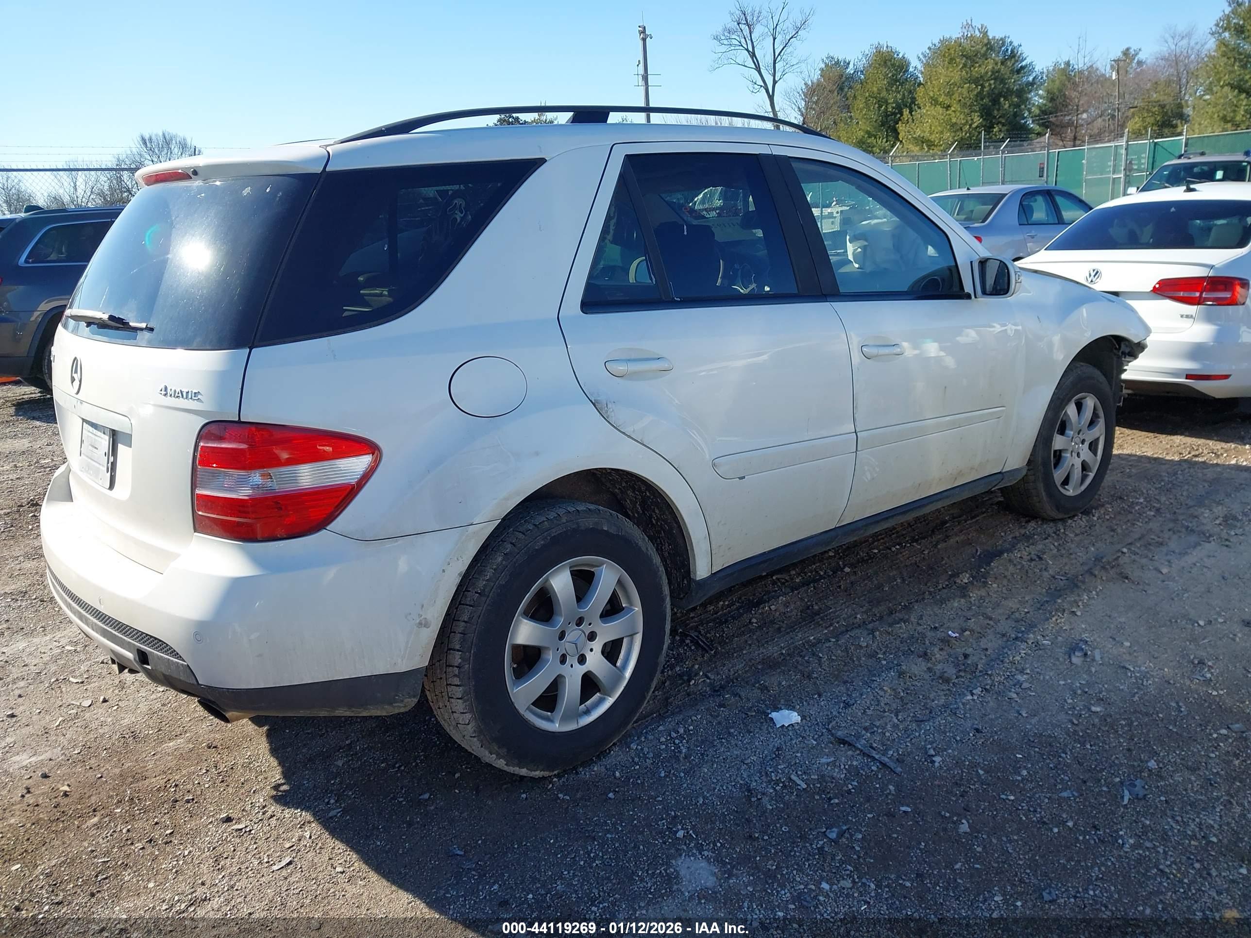 MERCEDES-BENZ ML image 4
