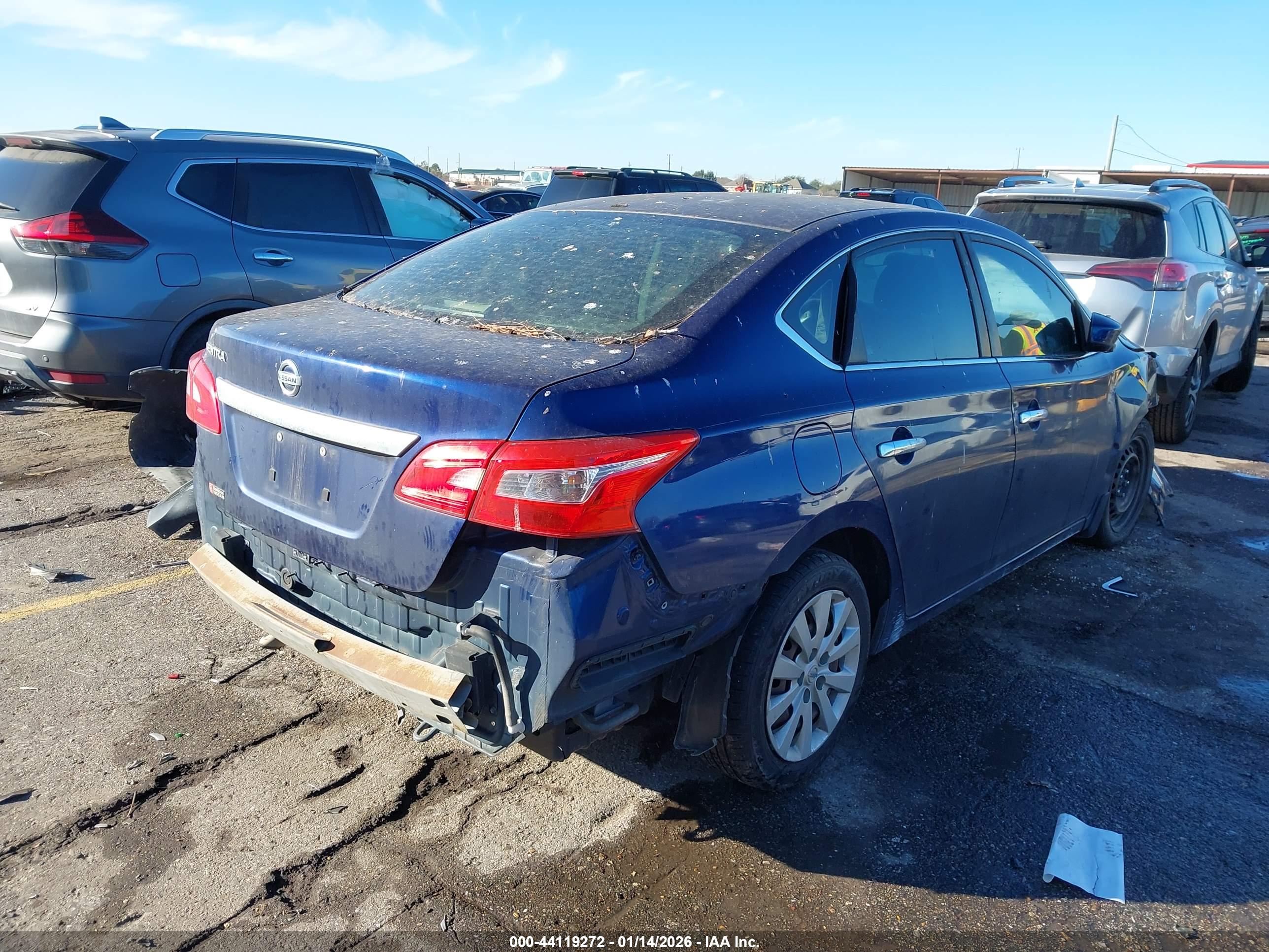 NISSAN SENTRA image 4
