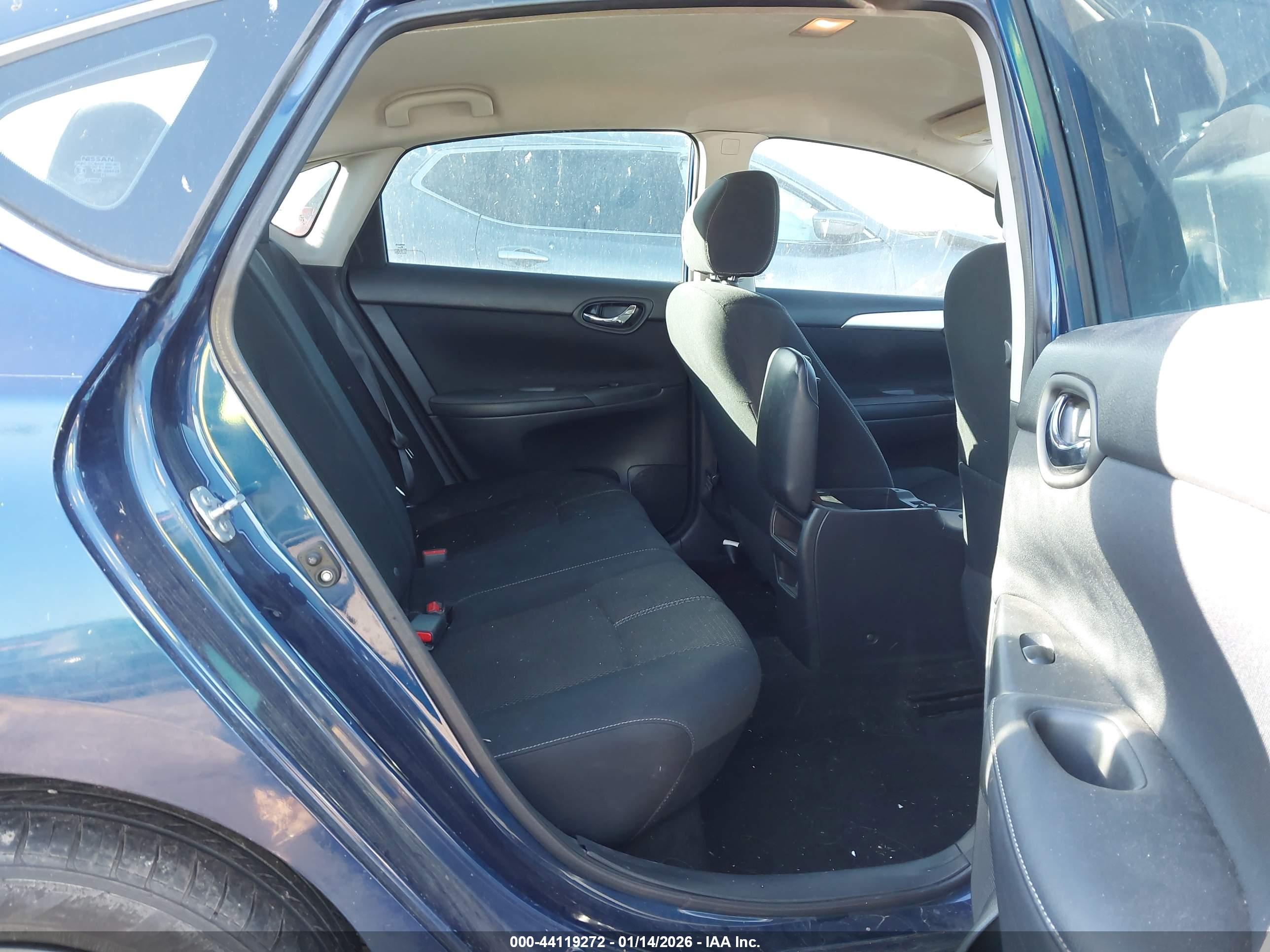 NISSAN SENTRA image 8