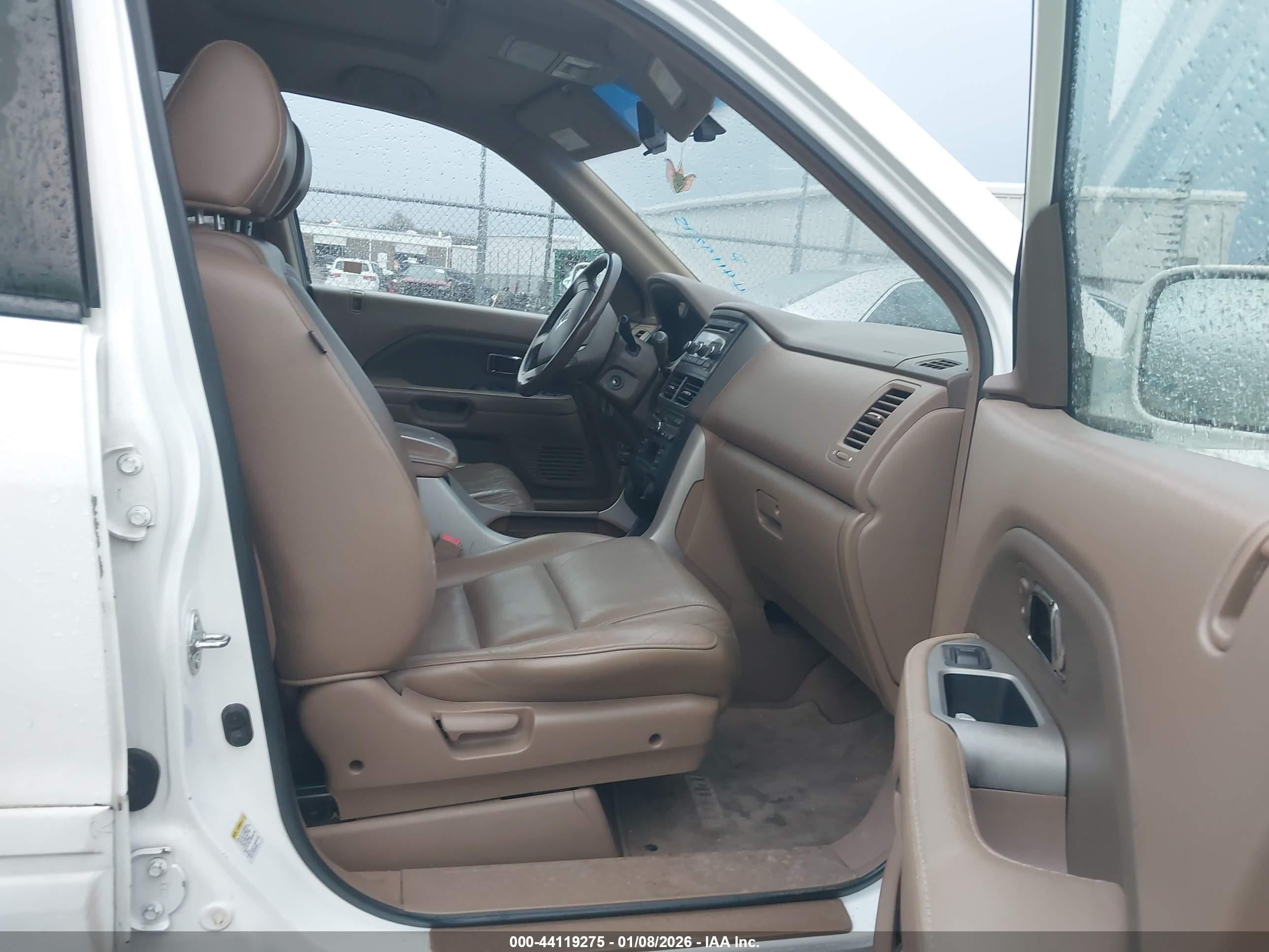 HONDA PILOT image 5