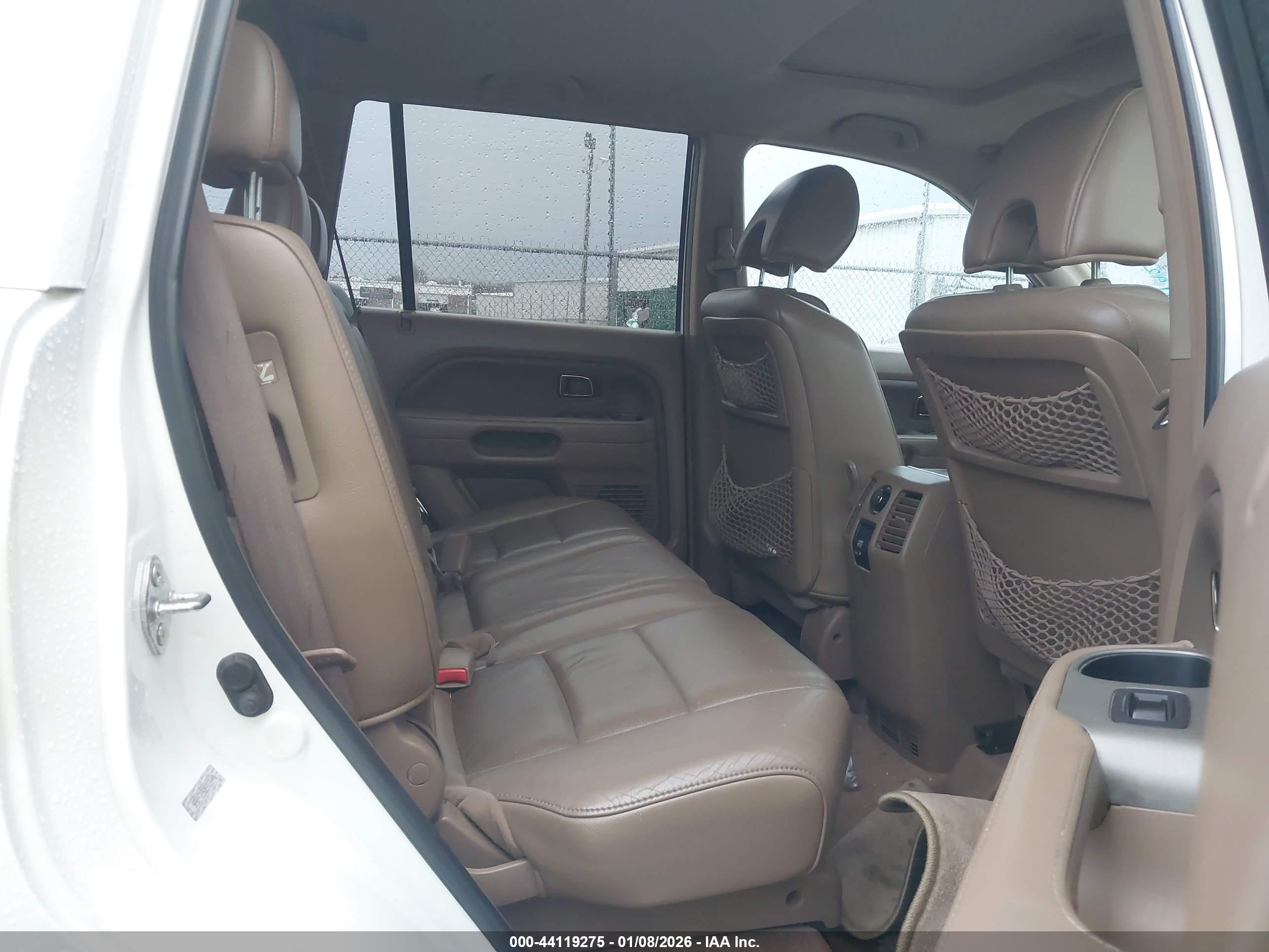 HONDA PILOT image 8