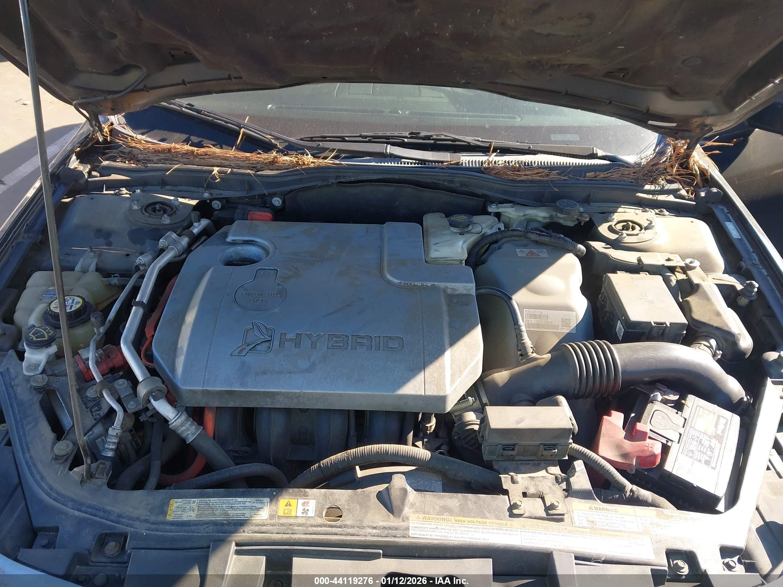 FORD FUSION image 10