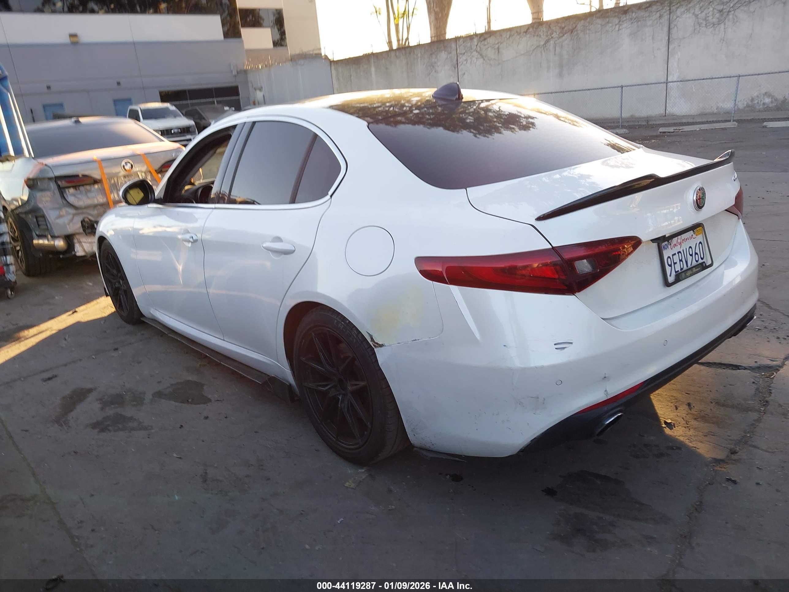 ALFA ROMEO image 3