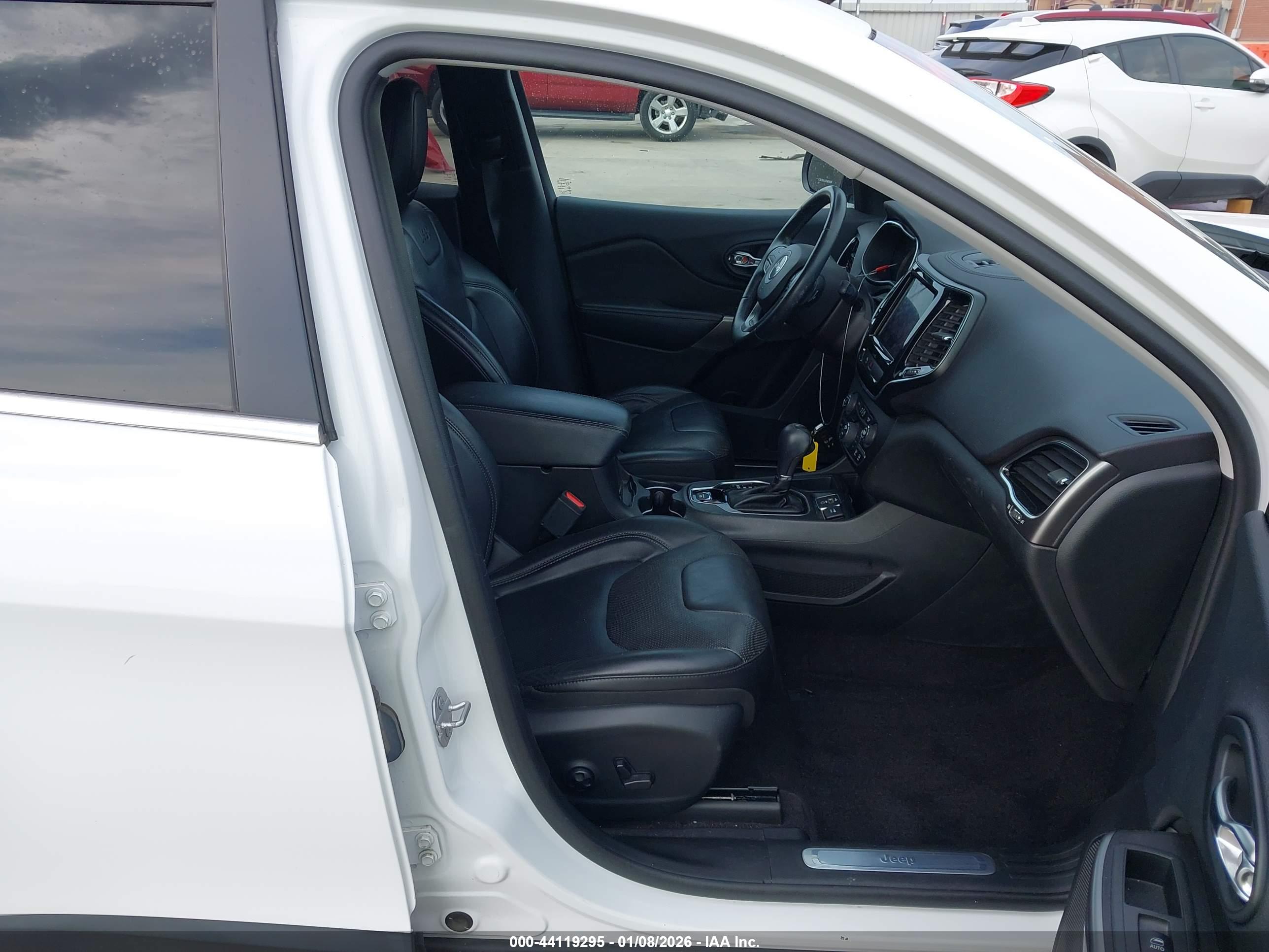 JEEP CHEROKEE image 5