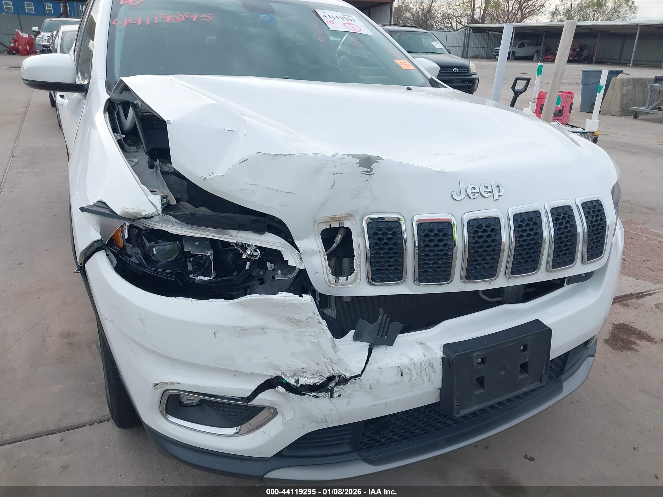 JEEP CHEROKEE image 6
