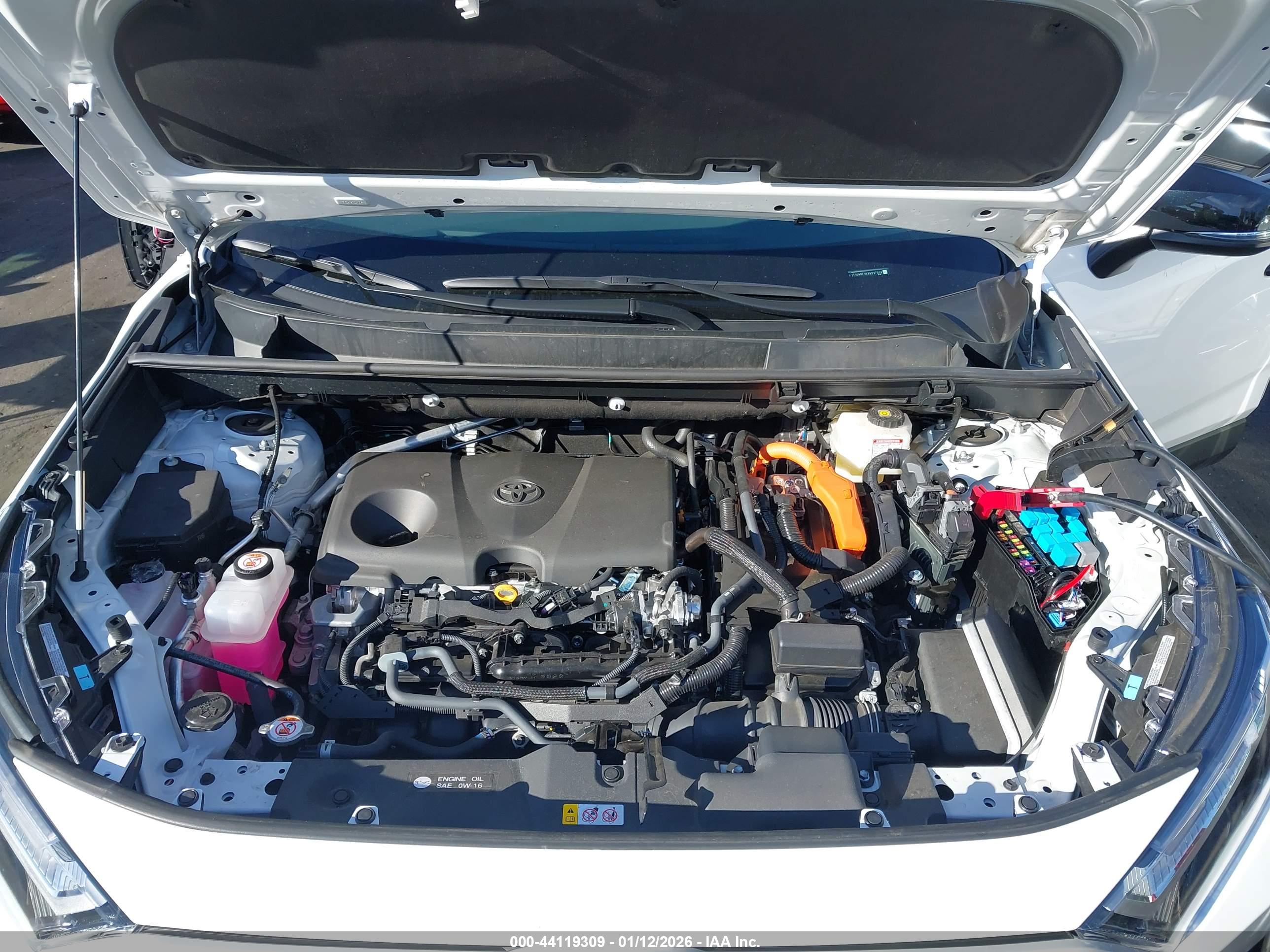 TOYOTA RAV4 image 10