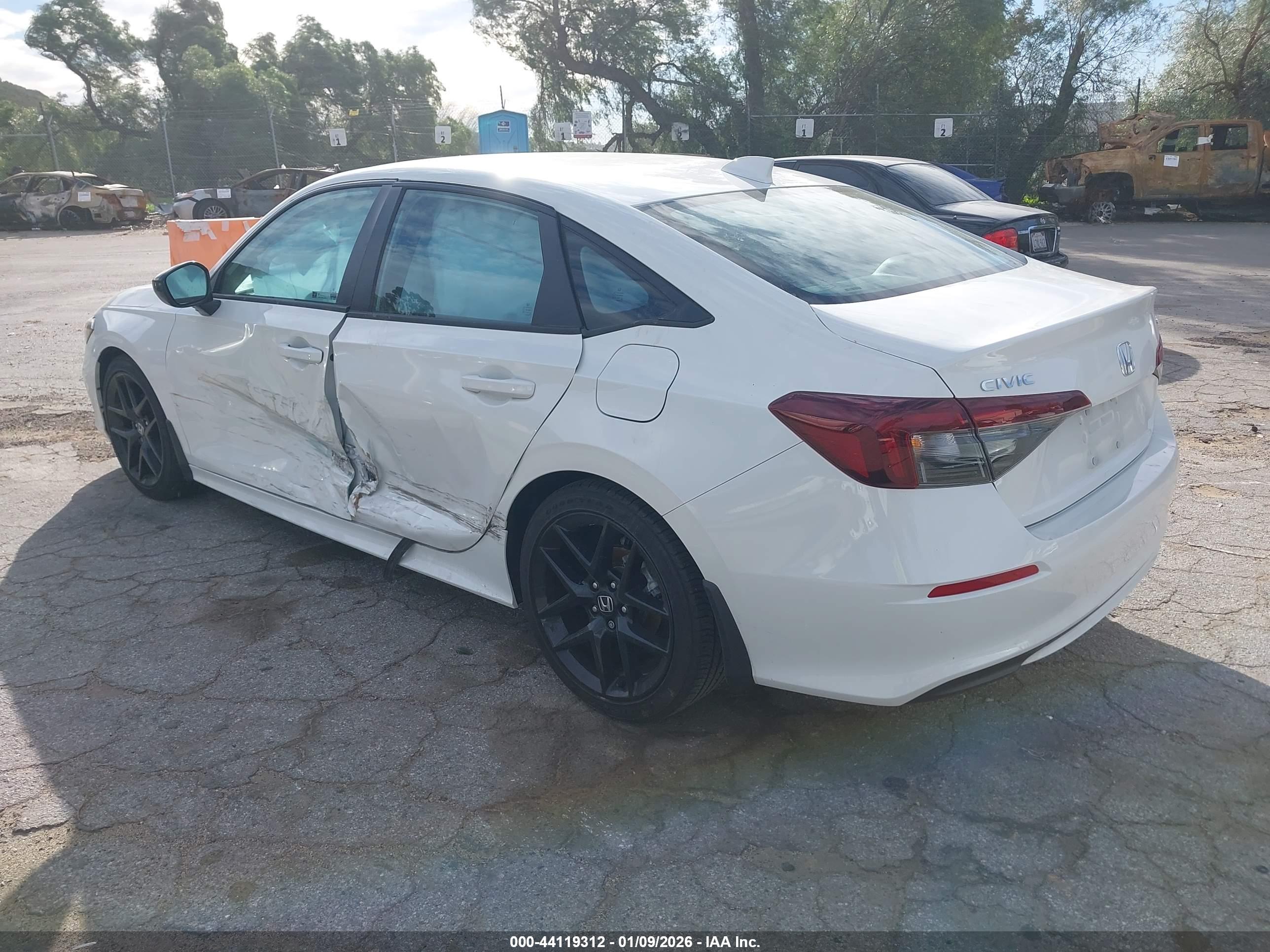 HONDA CIVIC image 3
