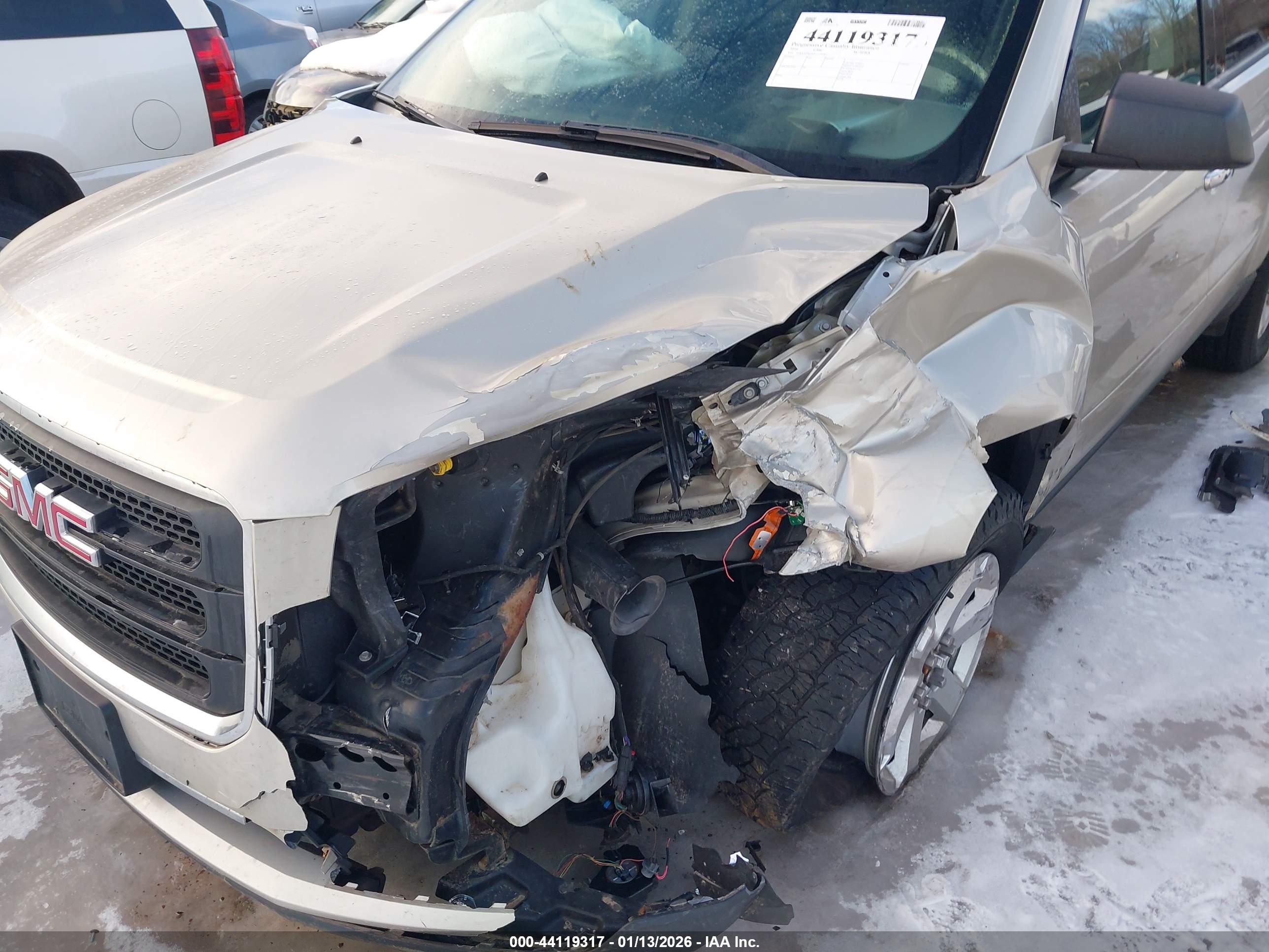 GMC ACADIA image 6