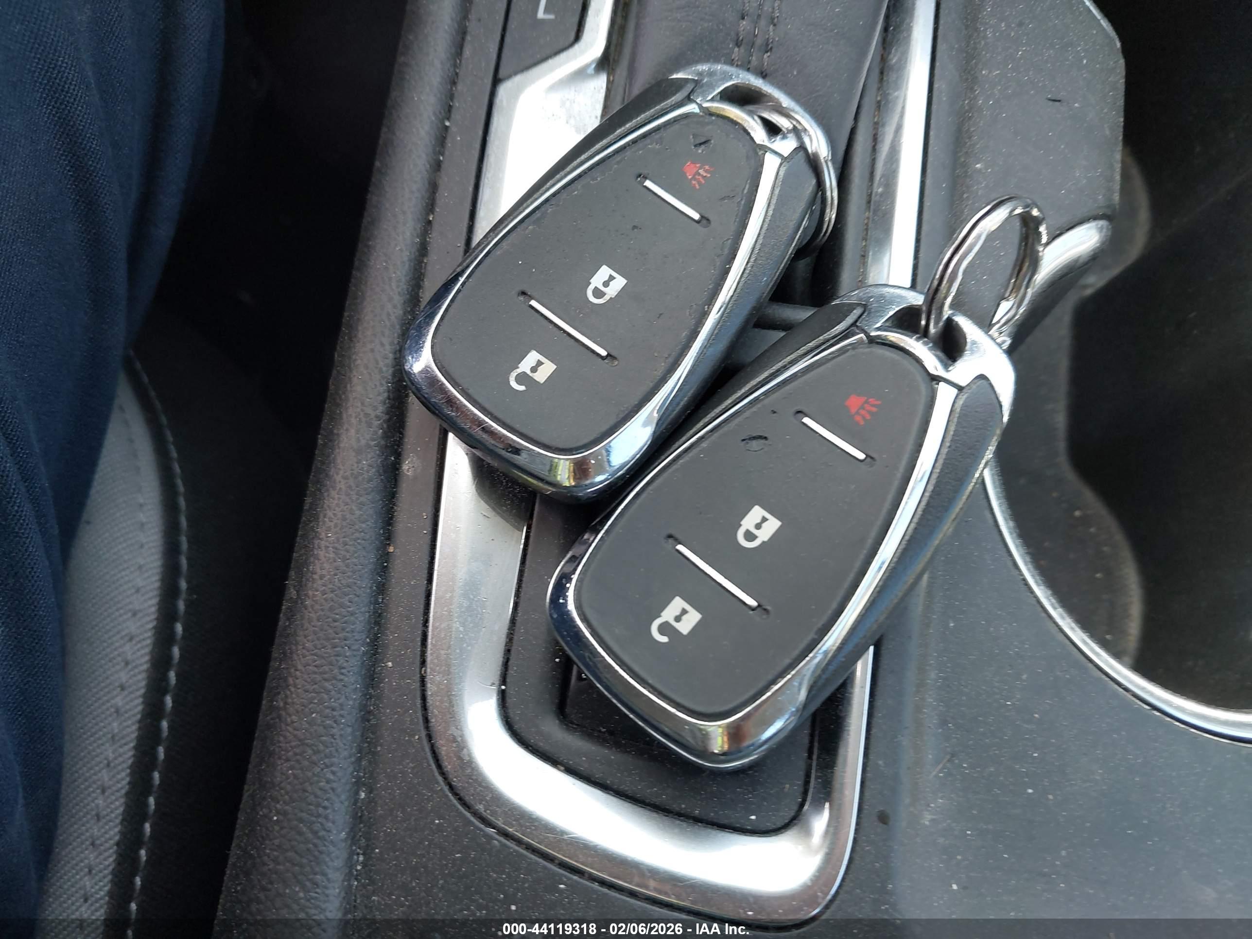 CHEVROLET EQUINOX image 11