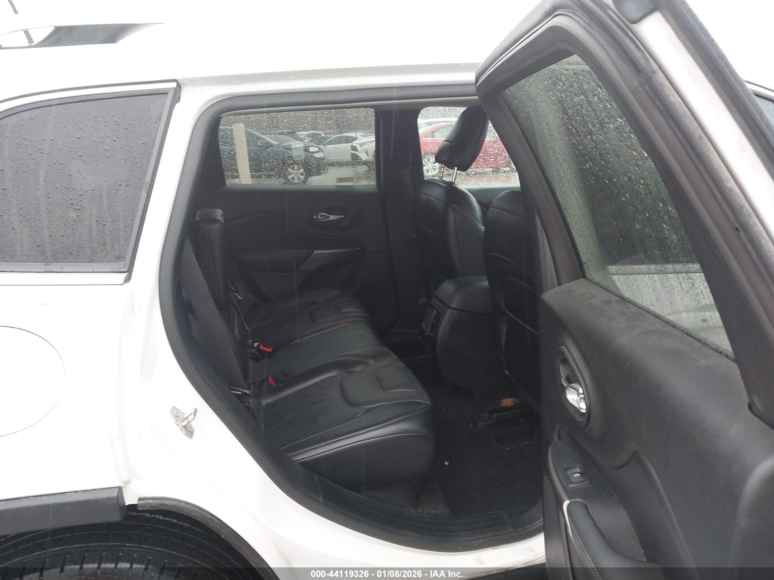 JEEP CHEROKEE image 8