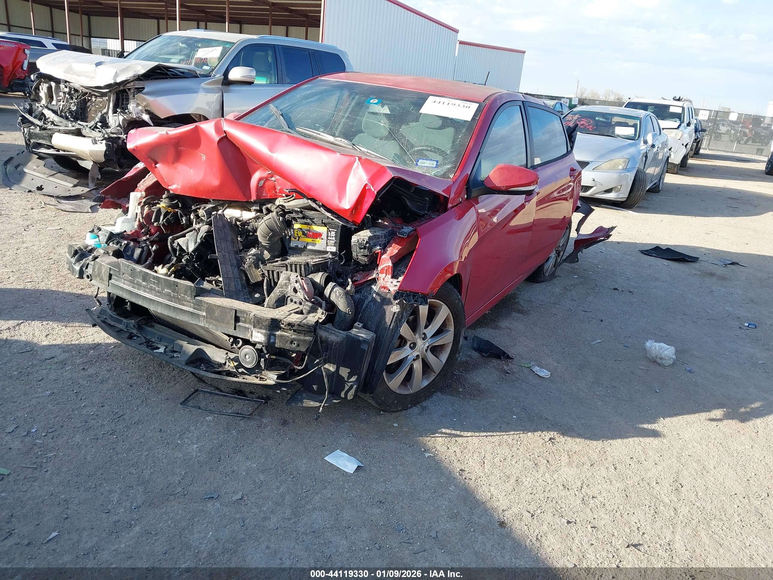 HYUNDAI ACCENT image 2