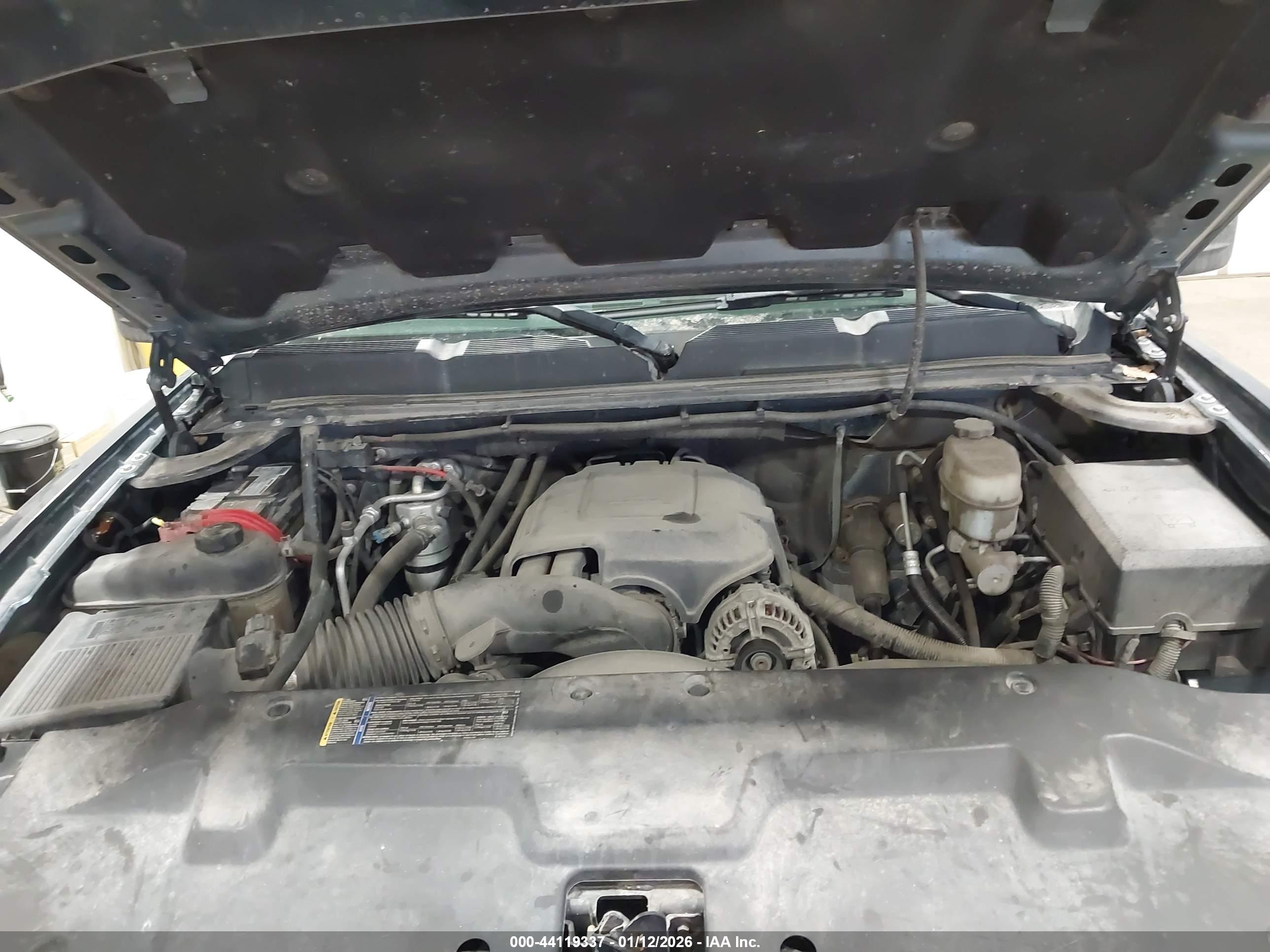 CHEVROLET SILVERADO image 10
